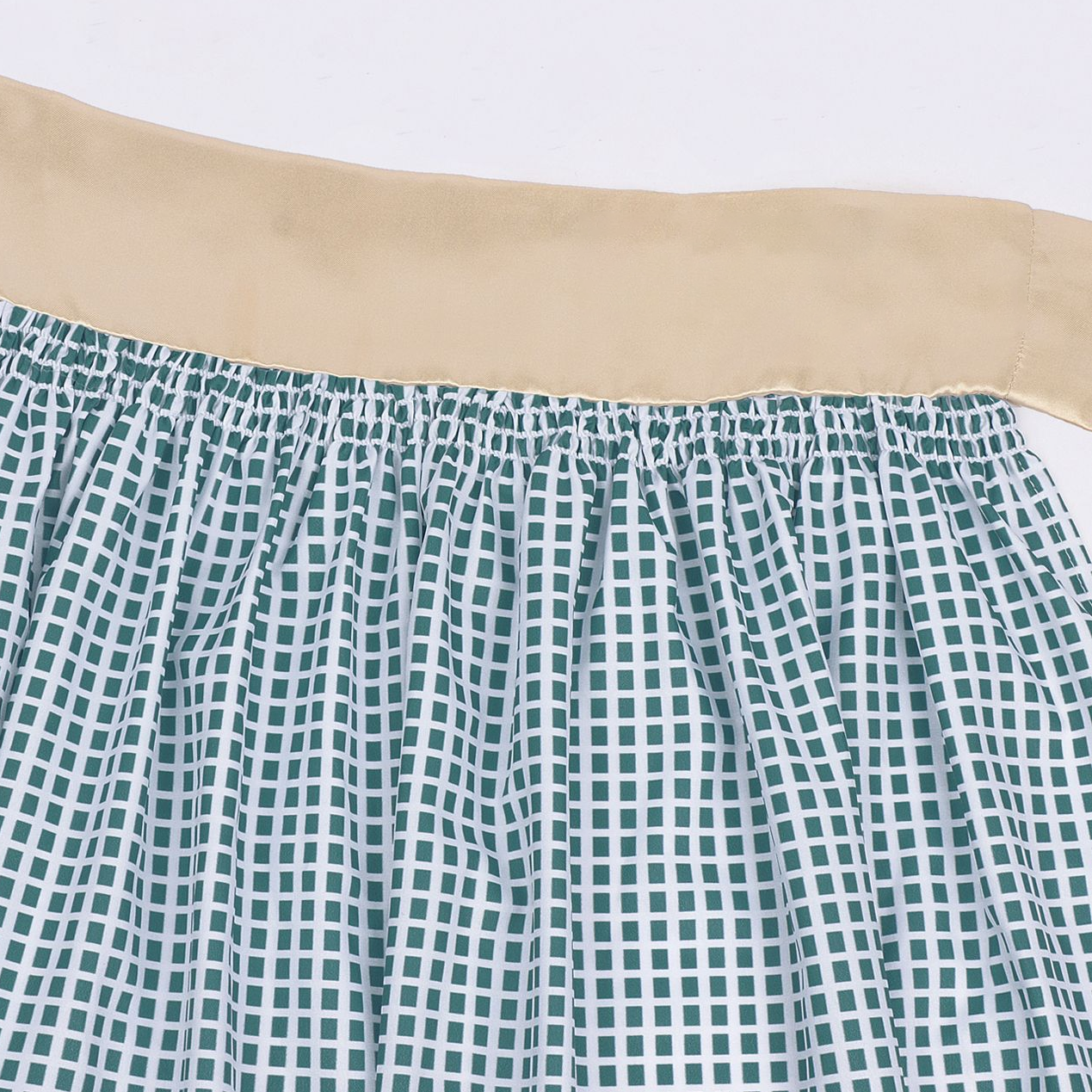 2026-08-04_153230_748_e11fb0c5-676d-4a07-b4d3-afe4519ce26f FOREST GREEN FIT-AND-FLARE DIRNDL DRESS SET