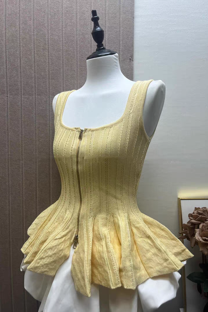 YELLOW SQUARE NECK RIBBED PEPLUM TANK TOP & WHITE BUBBLE MINI SKIRT SET