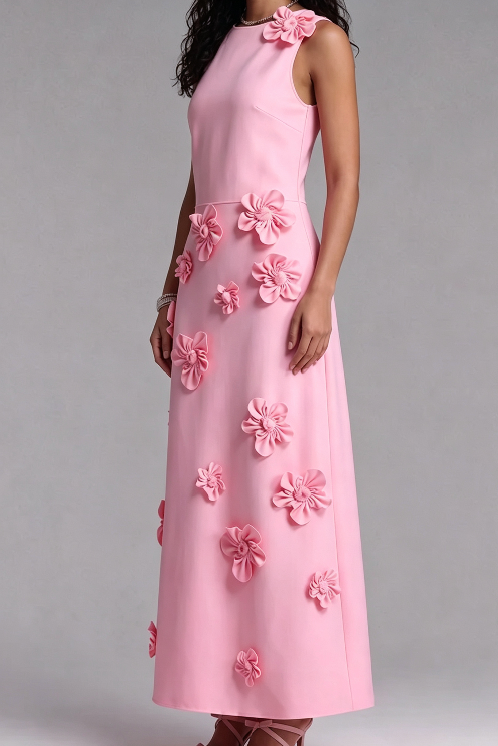 20260730141808_321_34 SLEEVELESS ROUND NECK 3D FLORAL MIDI DRESS