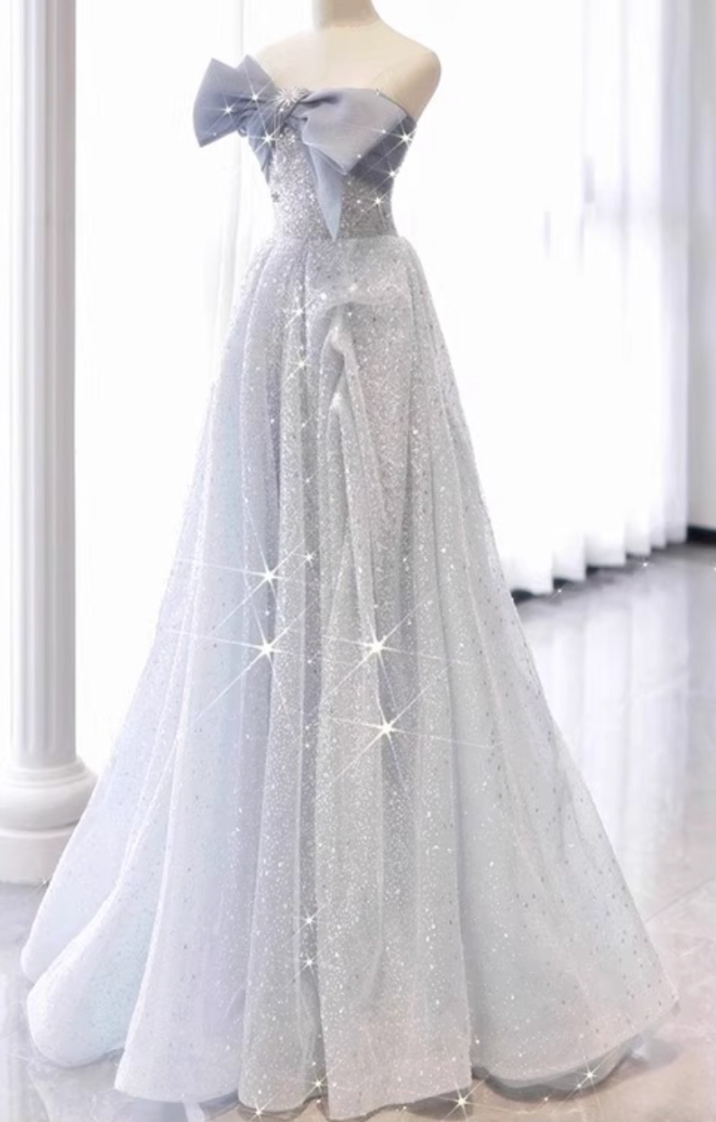 26b244c00dfe00eeaa7ec17b951f0c48 SILVER BLUE GLITTER TULLE A-LINE EVENING GOWN