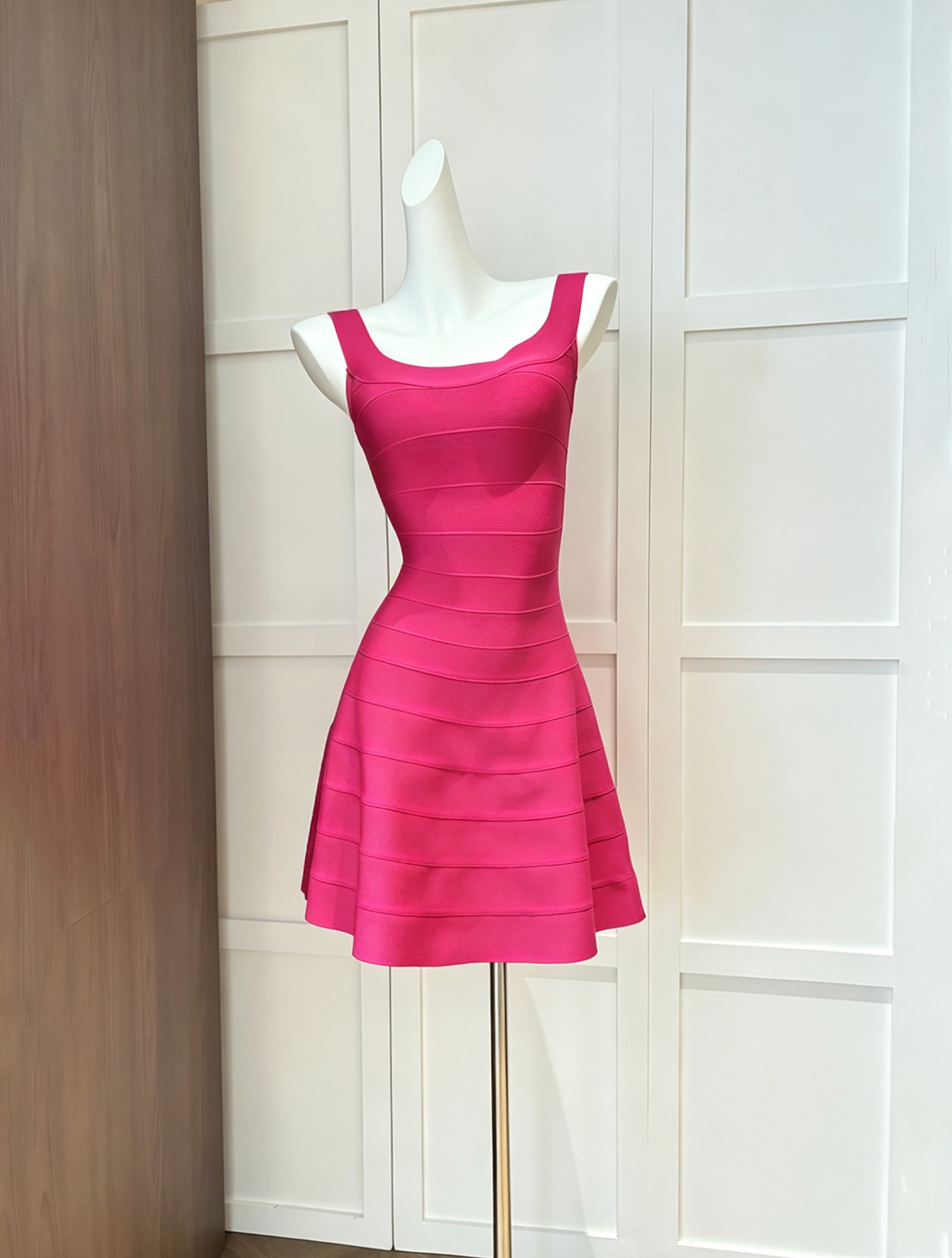 28e6094c15ec957234894a02a5af3d7e HOT PINK FIT-AND-FLARE KNIT MINI DRESS