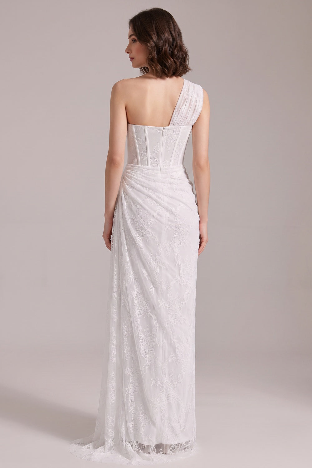 47a78e24db2e352b WHITE LACE ONE-SHOULDER COLUMN GOWN