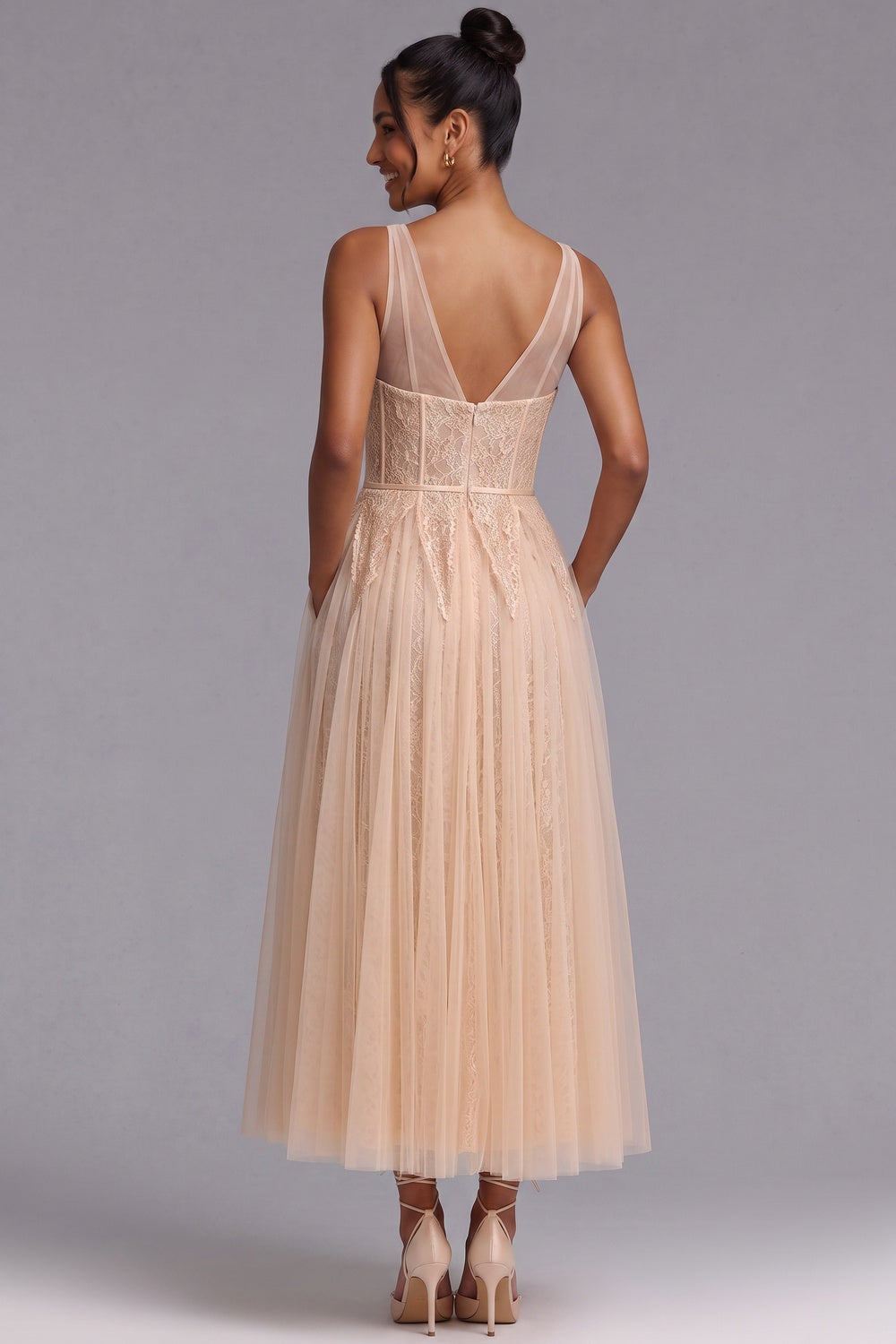 CHAMPAGNE LACE V-NECK COCKTAIL DRESS