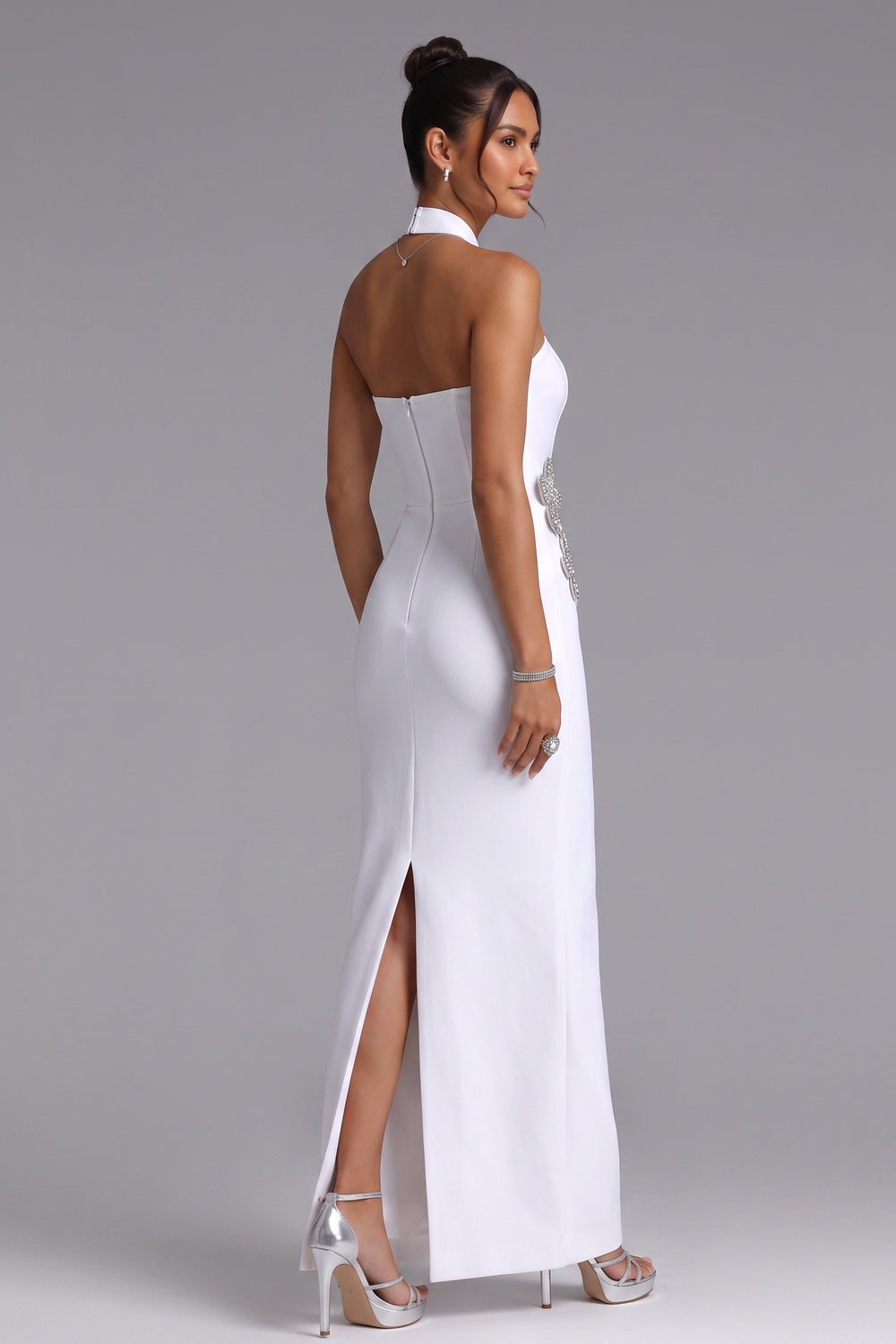 51868d96c37800fc SILVER FLORAL WHITE CREPE COLUMN GOWN - EVENING