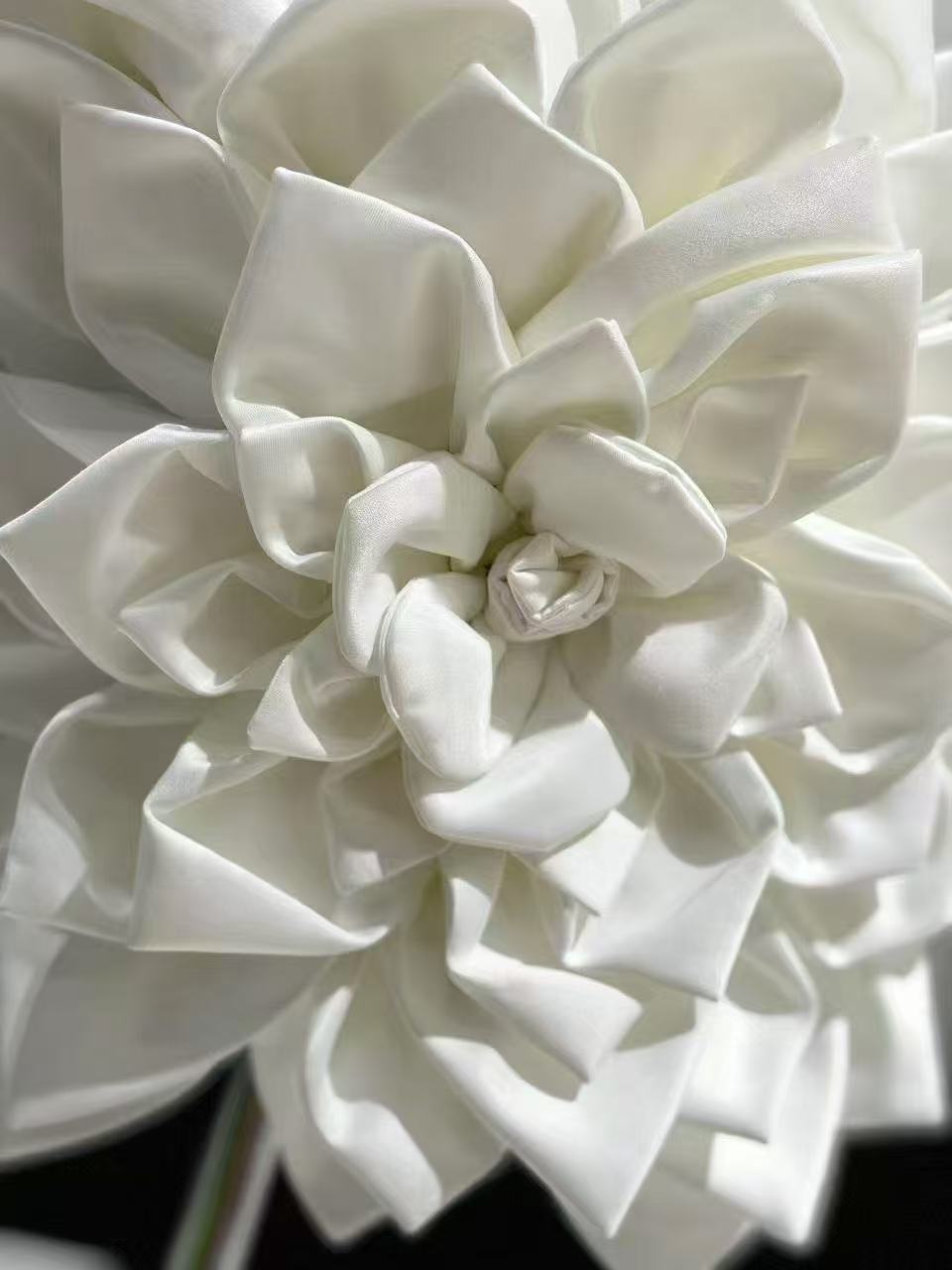 5b4819701c7fb68ced2cb09808445ebe STRAPLESS 3D FLORAL WHITE SATIN MINI DRESS