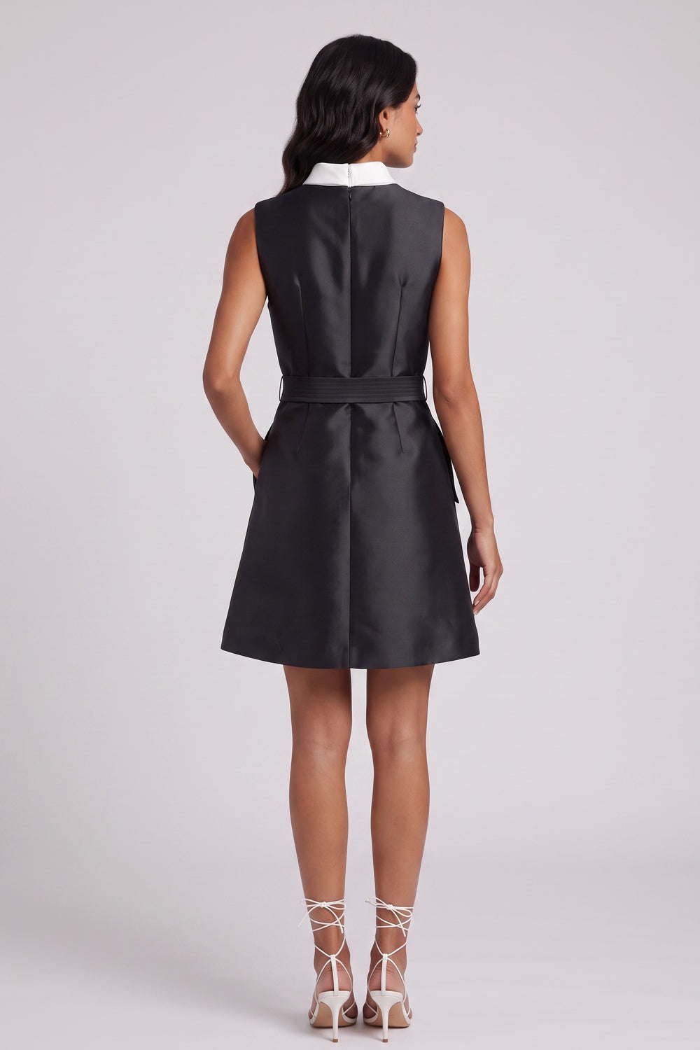 5e8d1f5722b09df1 BLACK SATIN A-LINE MINI DRESS WITH CONTRAST COLLAR