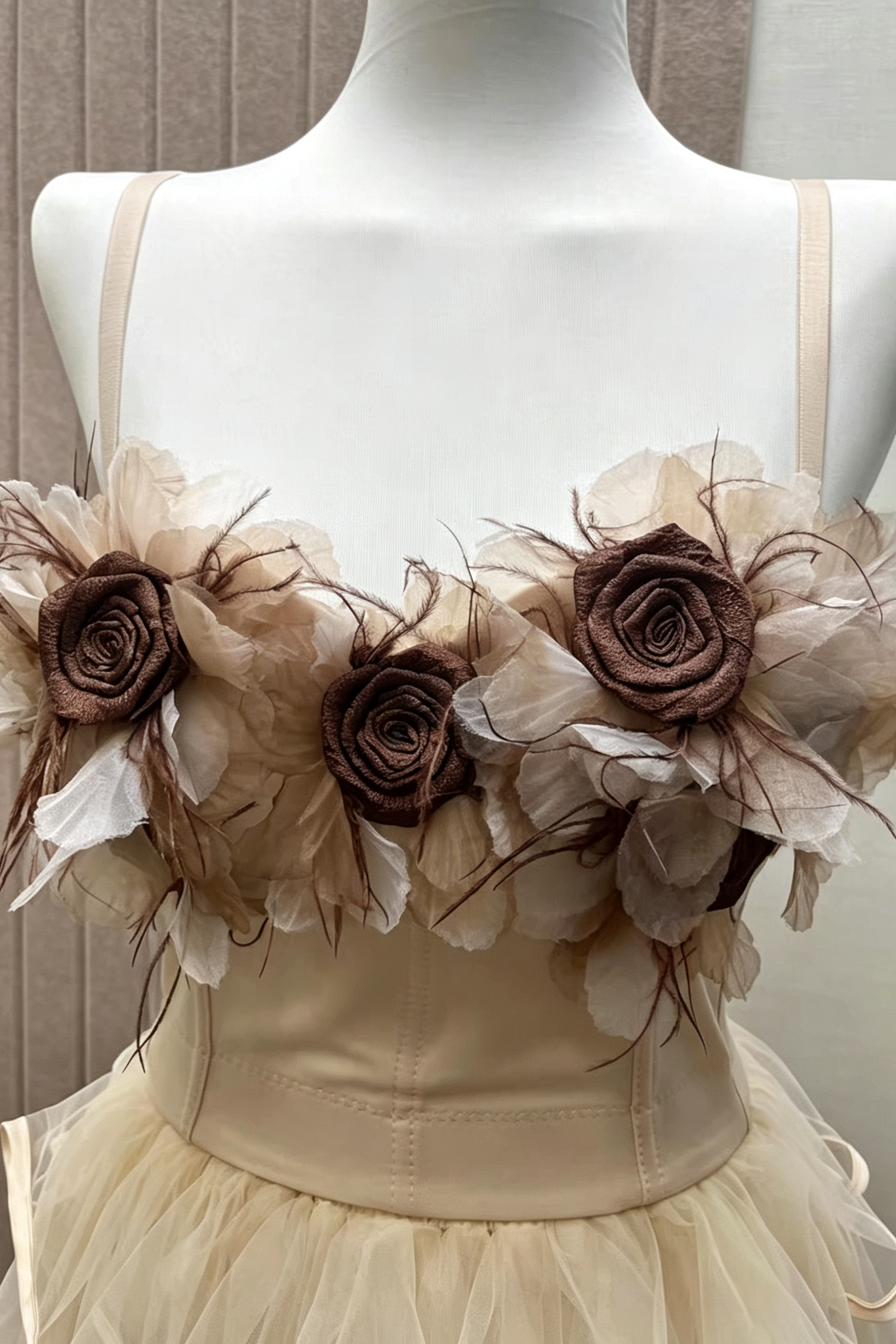 NUDE SPAGHETTI STRAP 3D FLORAL CORSET TOP & TIERED SATIN TRIM TULLE MINI SKIRT SET
