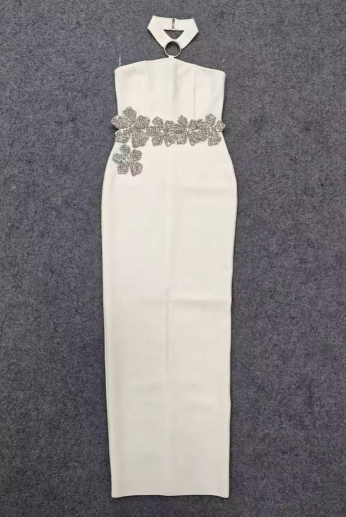 767bcb6890e66f698efd2bfe1322c19d SILVER FLORAL WHITE CREPE COLUMN GOWN - EVENING