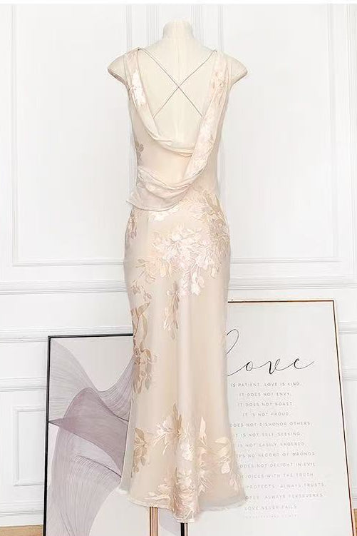 8462dba678c27dbc06fd0e99228eca2e DRAPED COWL BACKLESS FLORAL JACQUARD MERMAID MAXI DRESS
