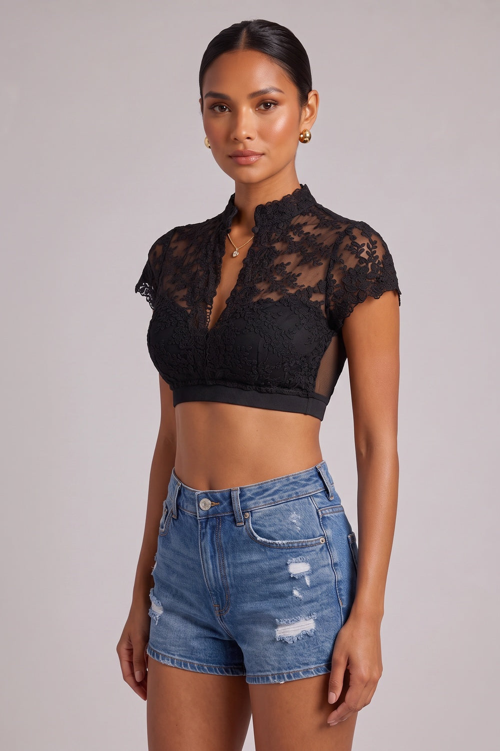 93bc96124669e7c0 BLACK LACE FITTED CROP TOP FLORAL PARTY WEAR