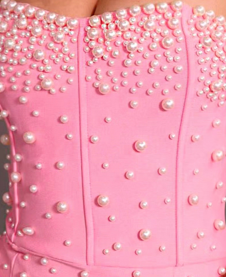 9f5a57fc0ecdc9d728f1d5c7395e00fd LIGHT PINK PEARL SHEATH DRESS | STRUCTURED CREPE COCKTAIL