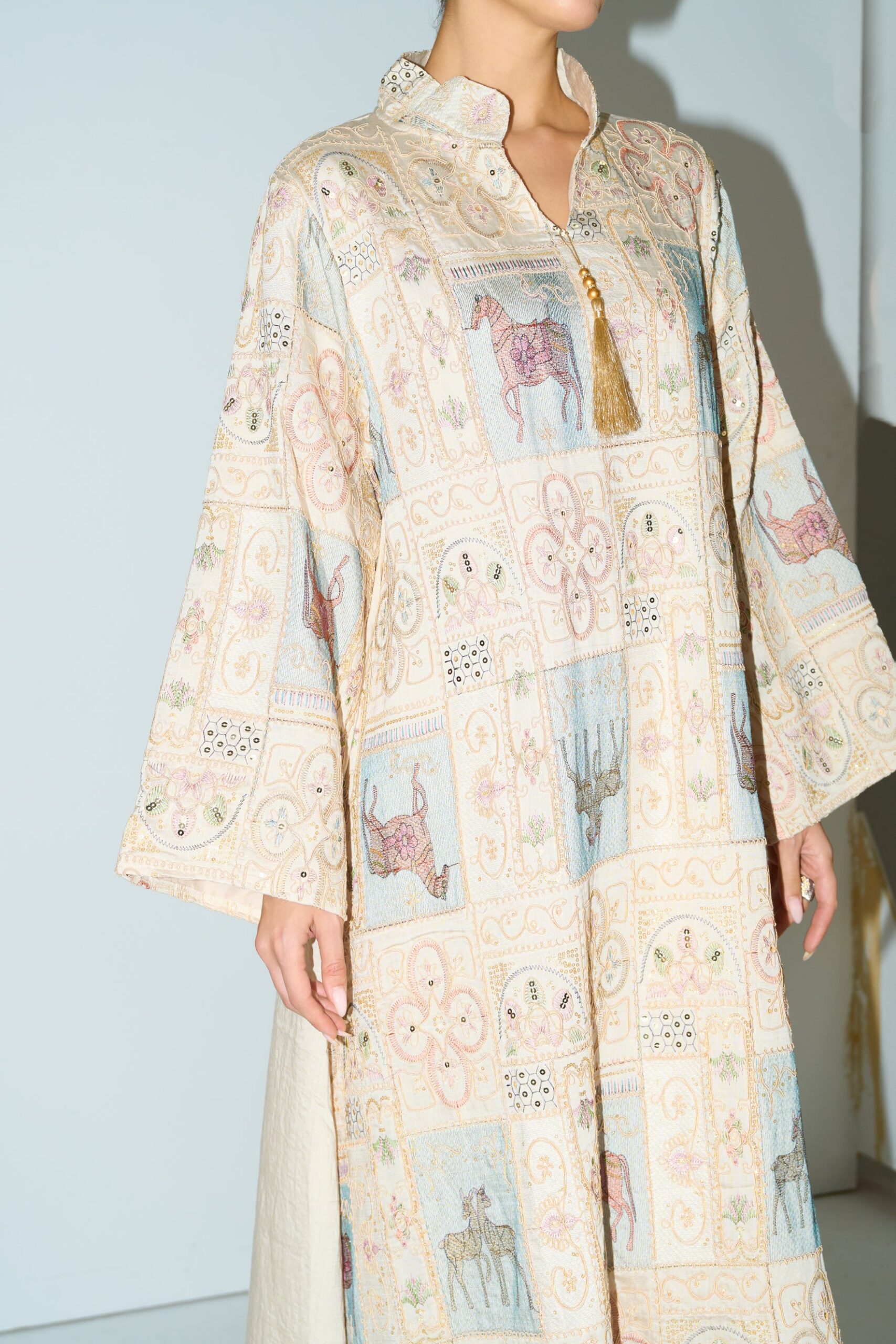 DSC08607 CREAM HORSE PATCHWORK KAFTAN DRESS BELL SLEEVE STAND COLLAR
