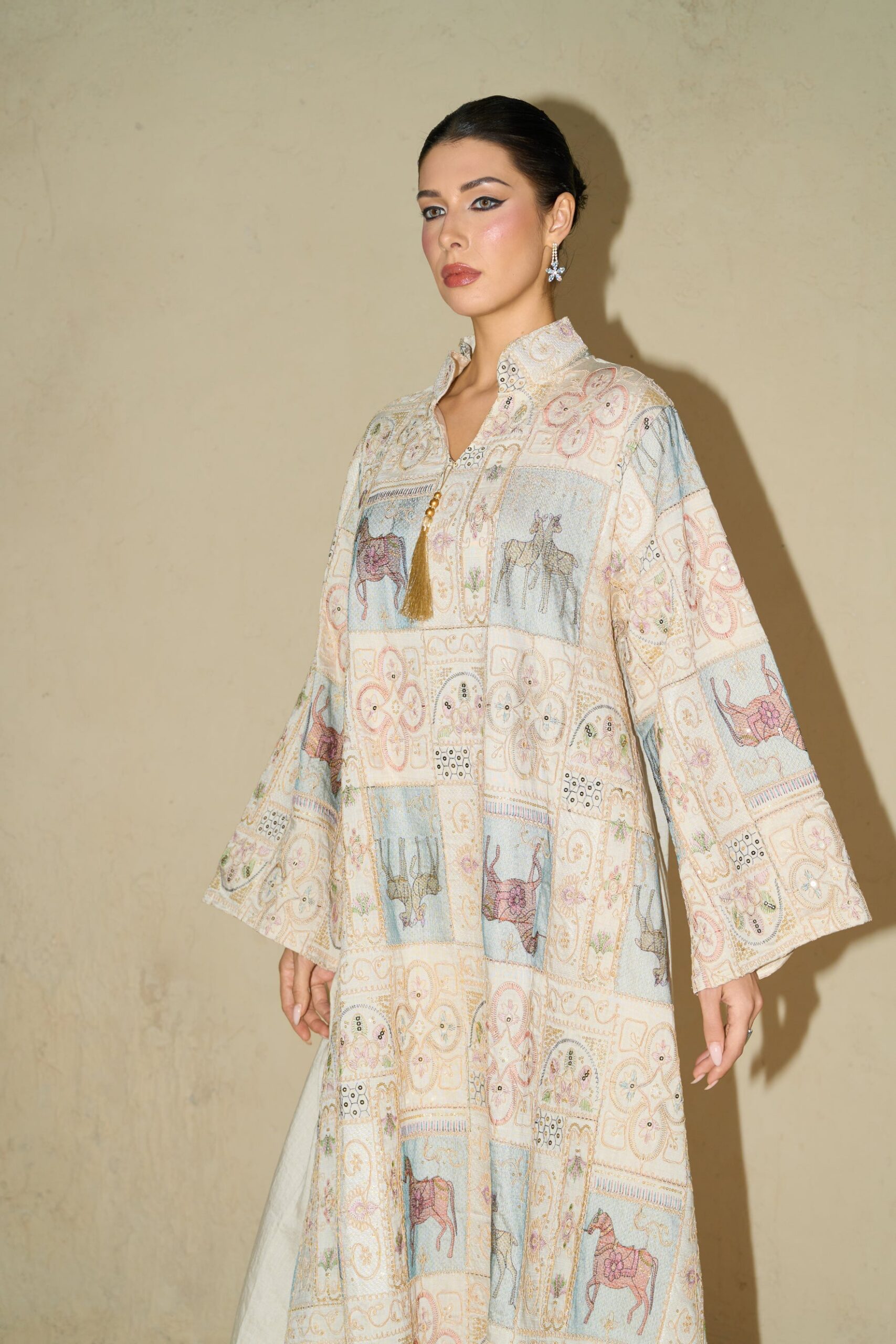 DSC08630 CREAM HORSE PATCHWORK KAFTAN DRESS BELL SLEEVE STAND COLLAR