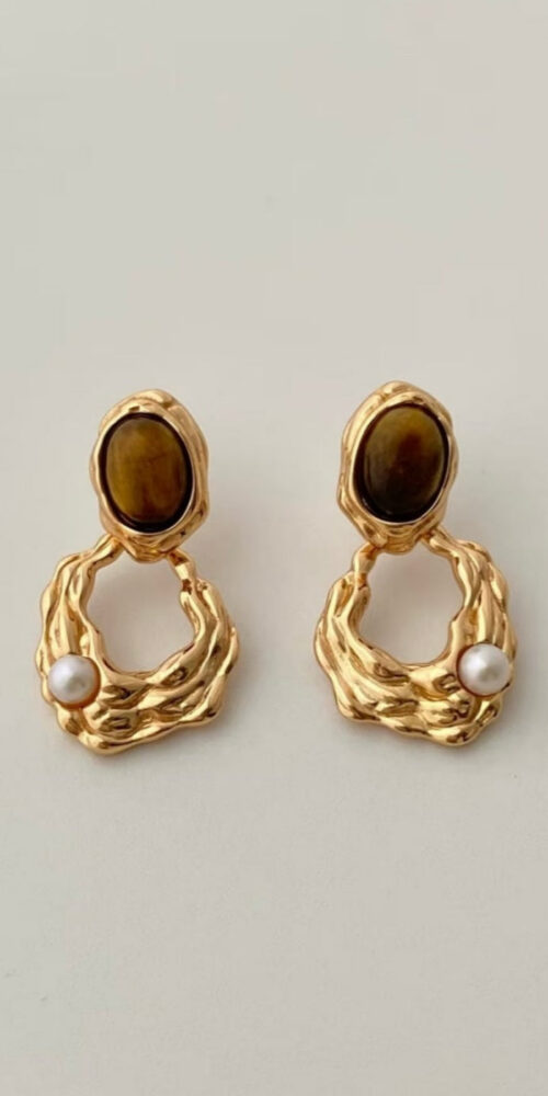IMG-3303-PZn2f5 TIGER EYE PEARL WAVY HOLLOW DROP EARRINGS GOLD