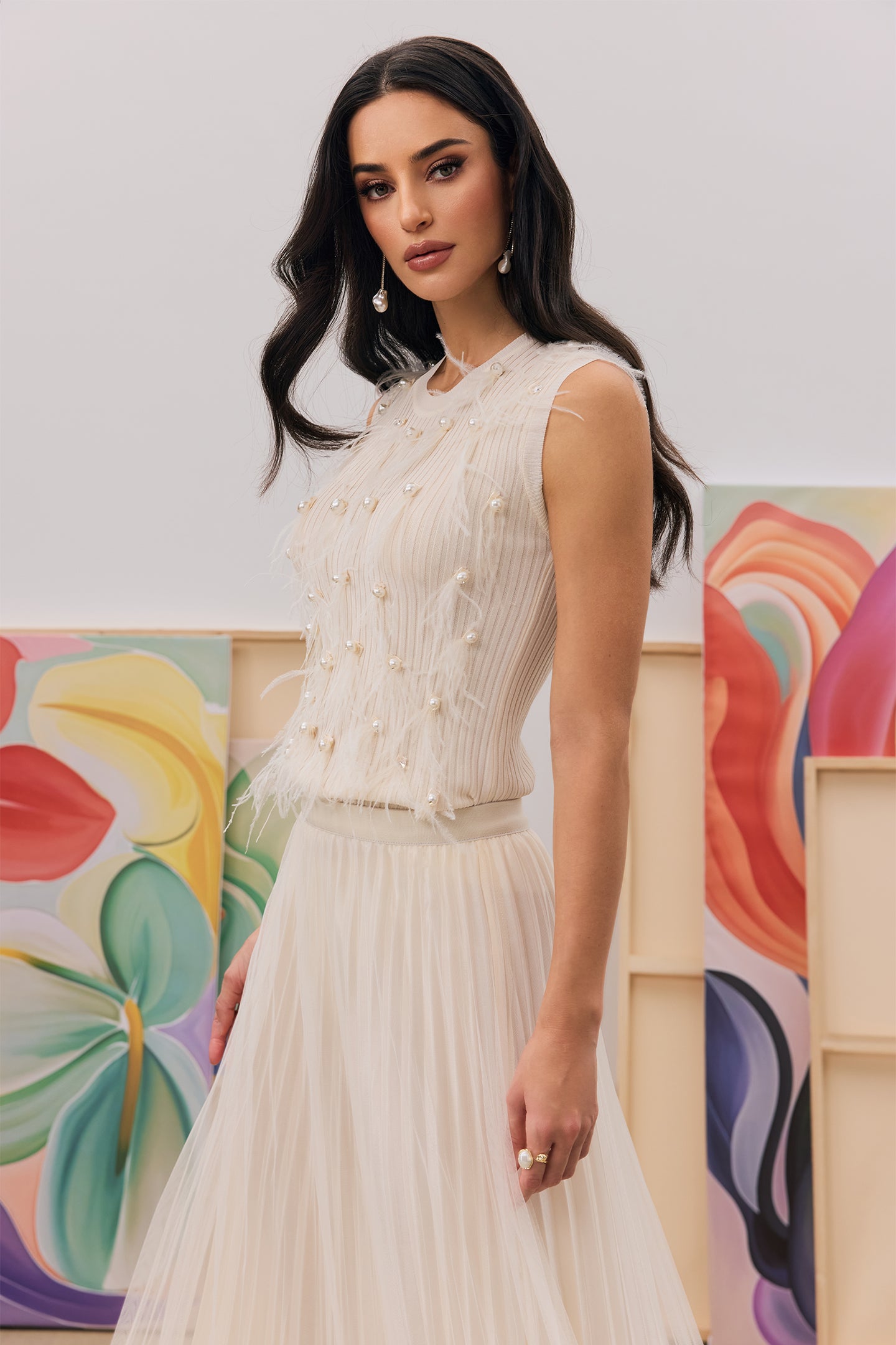 MEITU-20250415-133203517 CREAM FEATHER PEARL SLEEVELESS RIB TANK TOP