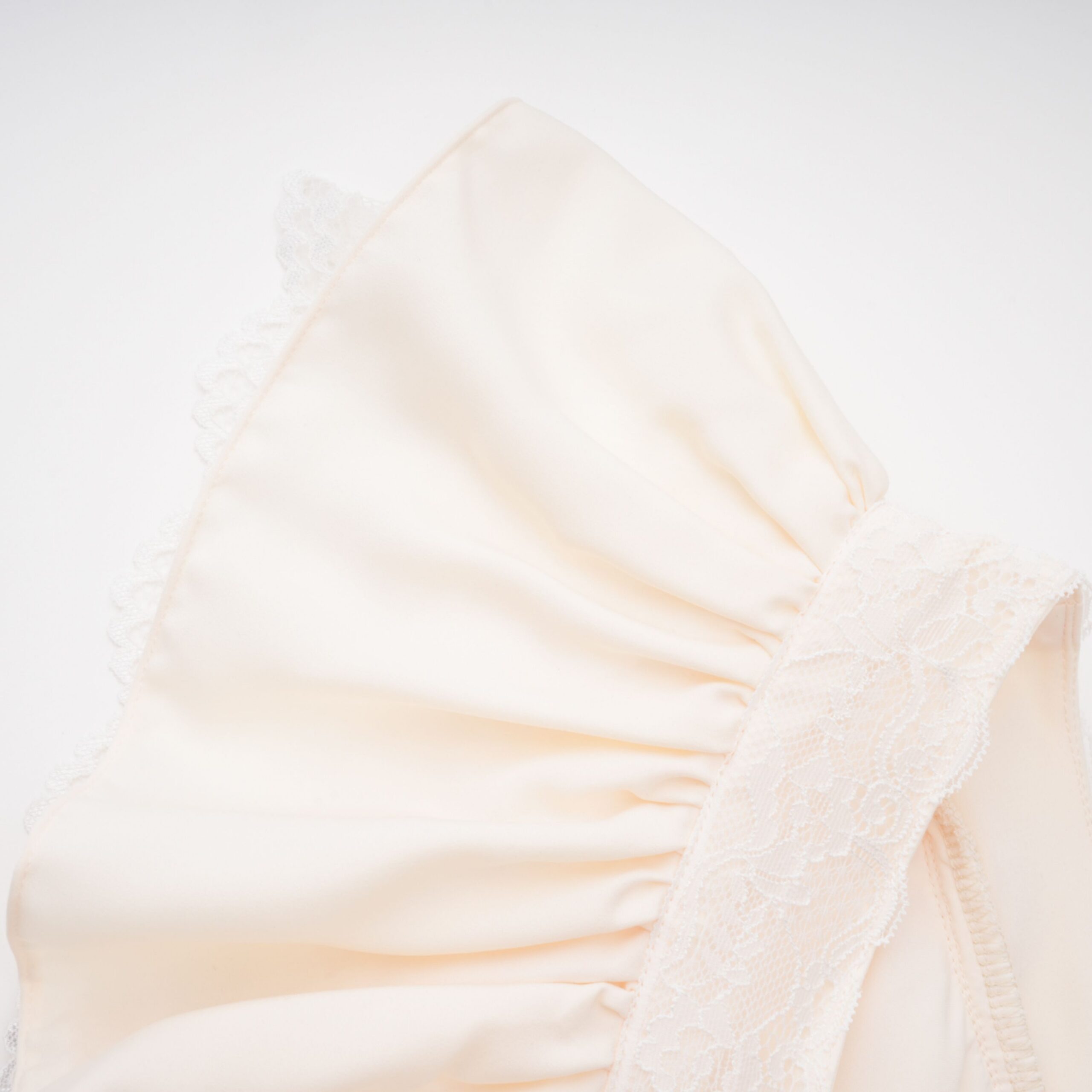 LACE V-NECK RUFFLE SATIN MINI ROMPER