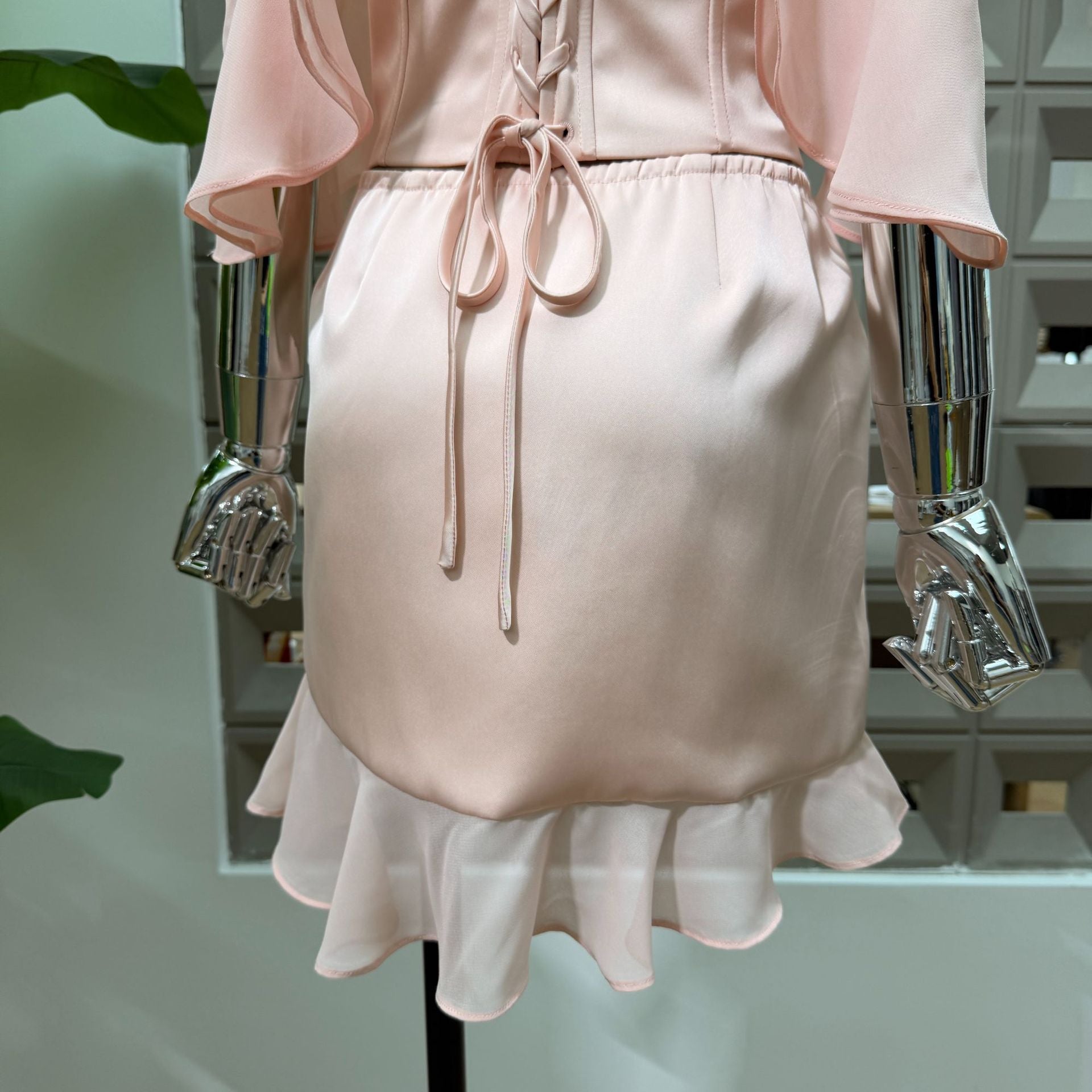 O1CN014dZlWewNW7D3thOC__2218304790398-0-cib PALE PINK SATIN OFF-SHOULDER CORSET MINI SKIRT SET