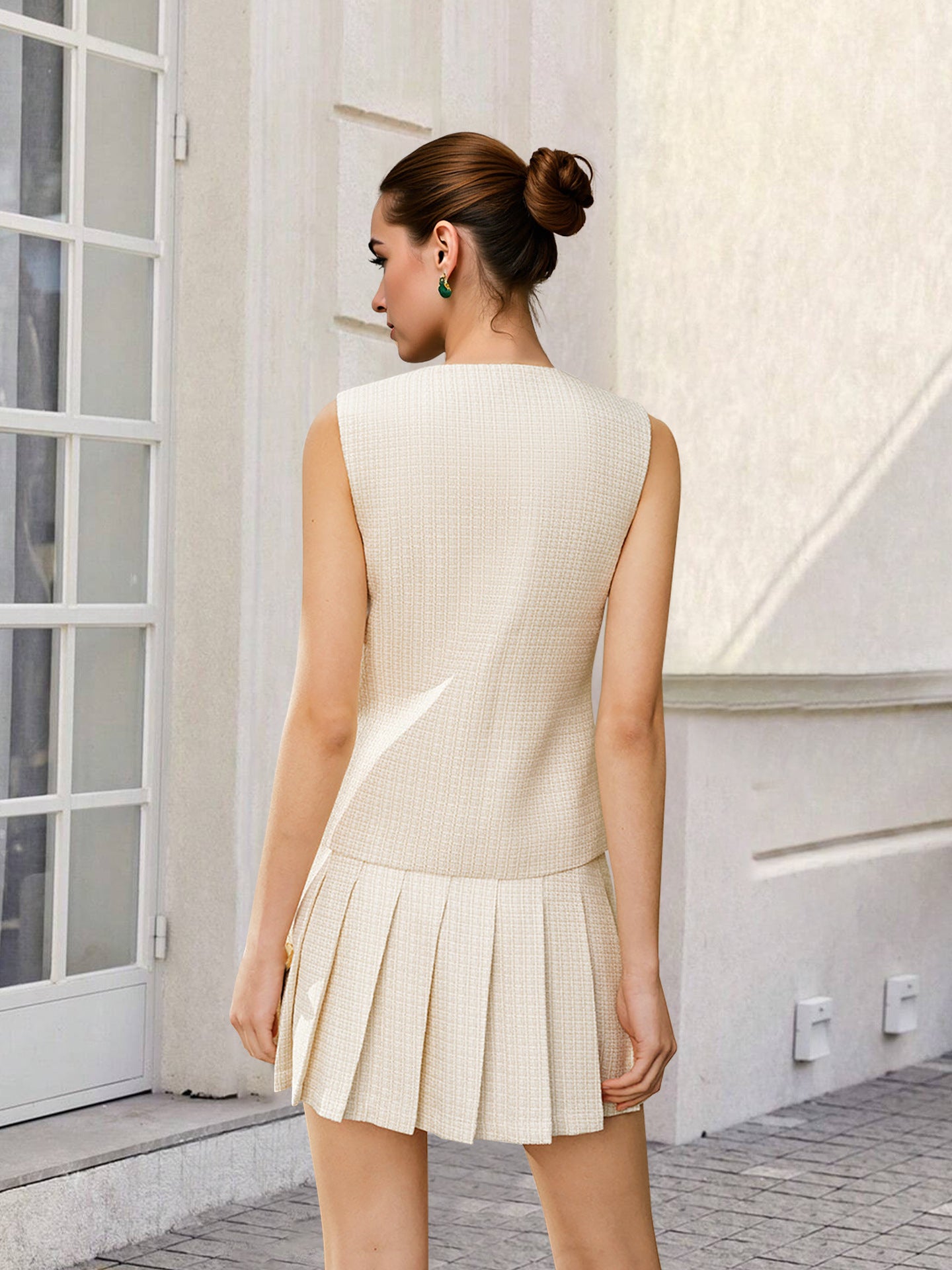 CREAM TWEED ROUND NECK SLEEVELESS CONTRAST TRIM VEST &AMP; PLEATED MINI SKIRT TWO-PIECE SET