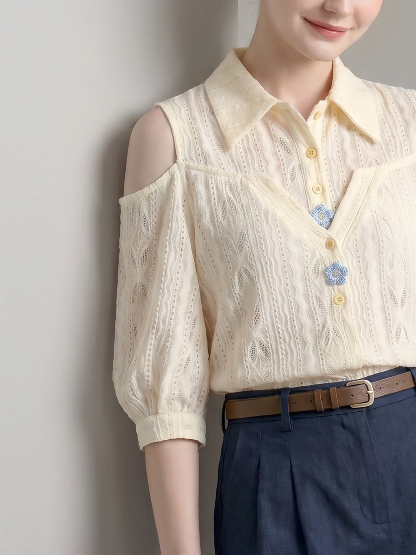 O1CN018nwVZj1fP8cRiTZiN__163593998 COLD SHOULDER EYELET BLOUSE, PUFF SLEEVE, POINT COLLAR TOP