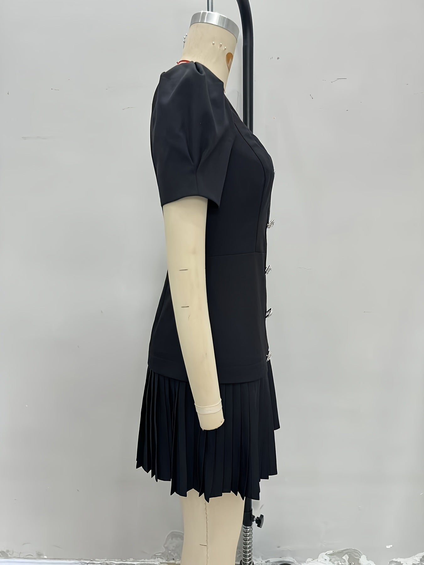 O1CN019mZt1g1zMCIq6bism__2217524266699-0-cib BLACK PUFF SLEEVE SQUARE NECK RHINESTONE MINI DRESS
