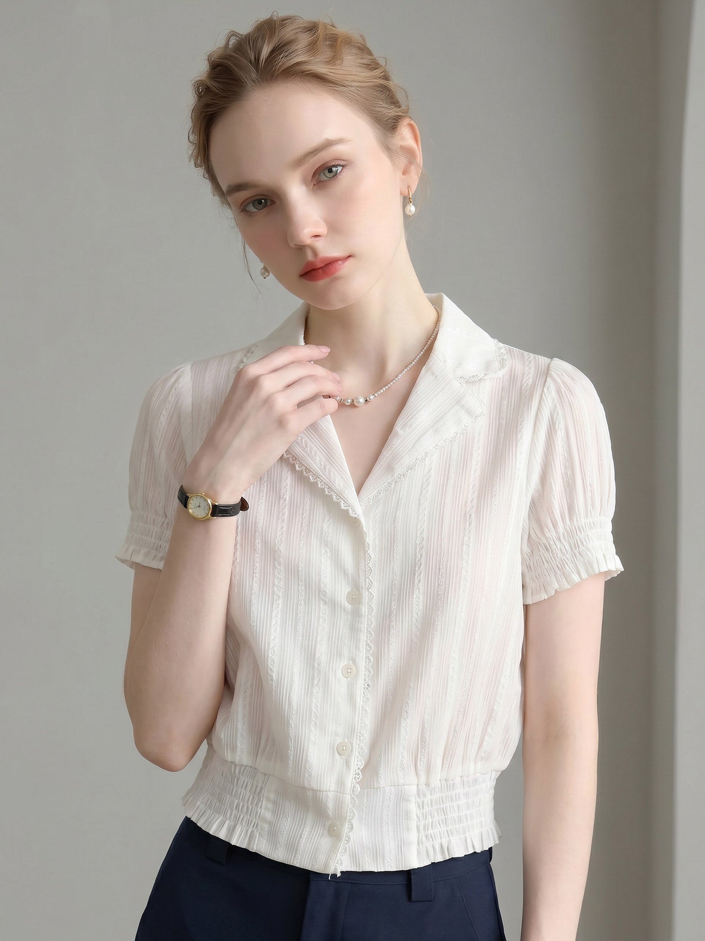O1CN01Ai6PAs1fP8cFpeIEZ__163593998 LACE TRIM NOTCHED COLLAR RUCHED CROP BLOUSE
