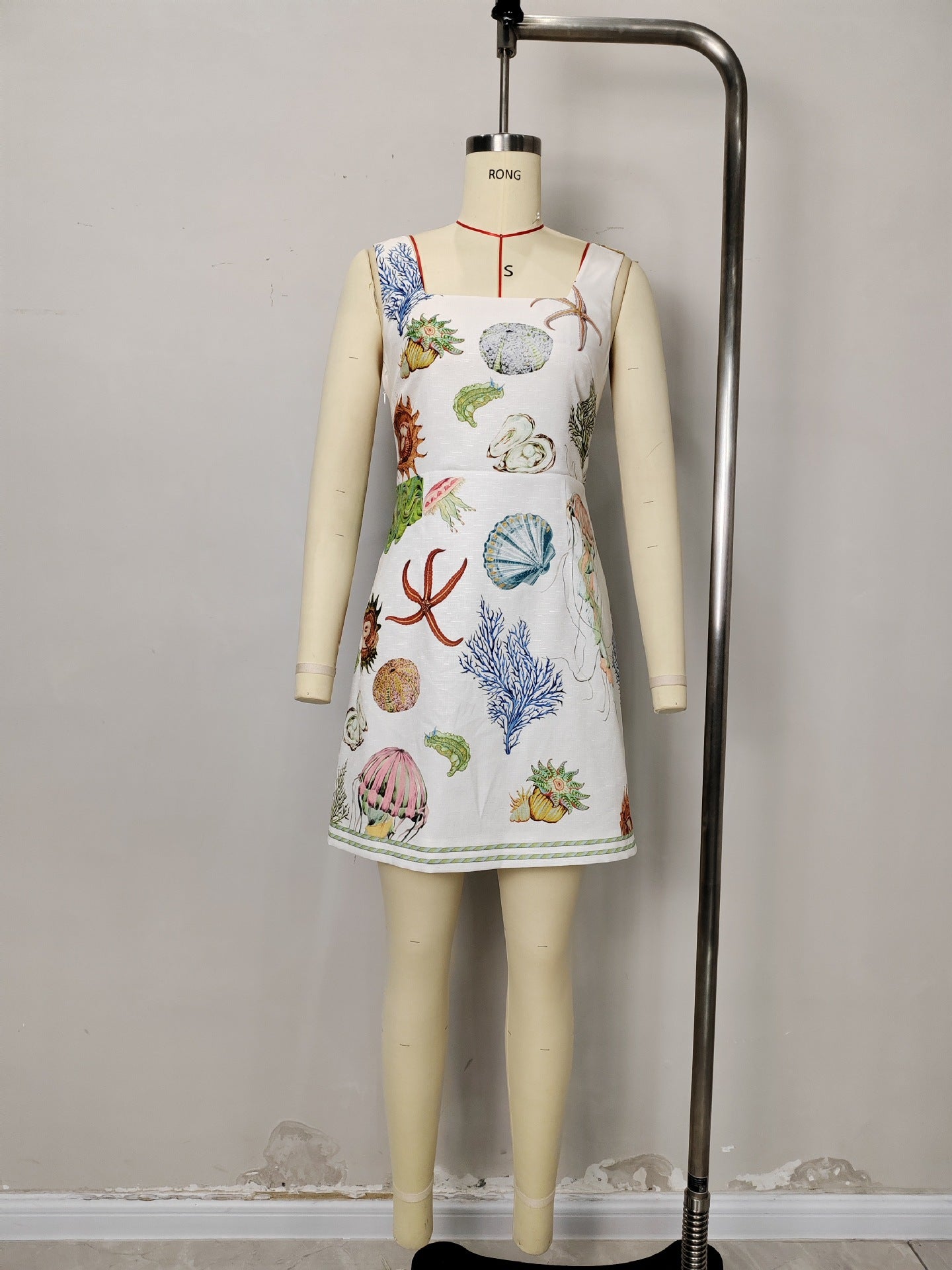 O1CN01Gzz4nF1zMCIzeBovr__2217524266699-0-cib WHITE MARINE LIFE PRINT SQUARE NECK SLEEVELESS MINI DRESS
