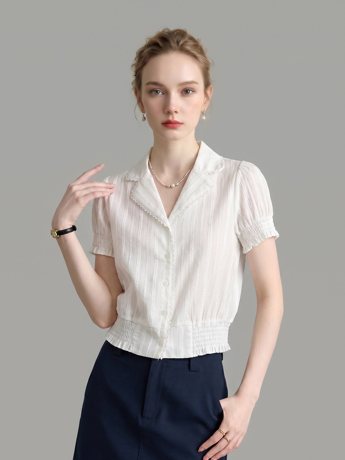 O1CN01I0rabK1fP8cFr0Rog__163593998 LACE TRIM NOTCHED COLLAR RUCHED CROP BLOUSE