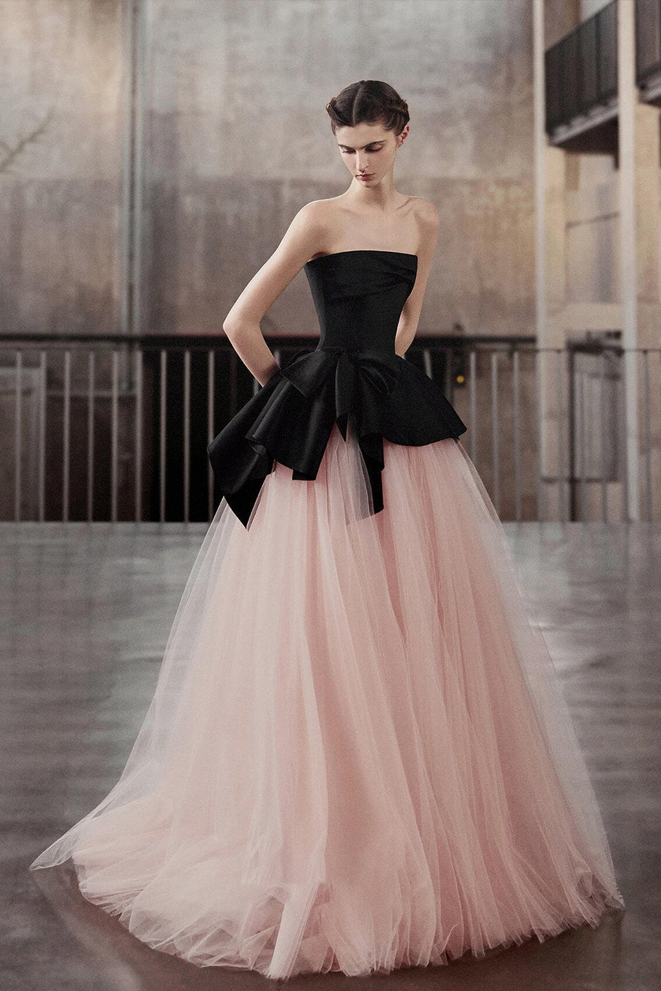 O1CN01JpmDba1Nwsh2nsuud__2218750891635-0-cib STRAPLESS SATIN BOW BALL GOWN PINK TULLE PROM DRESS
