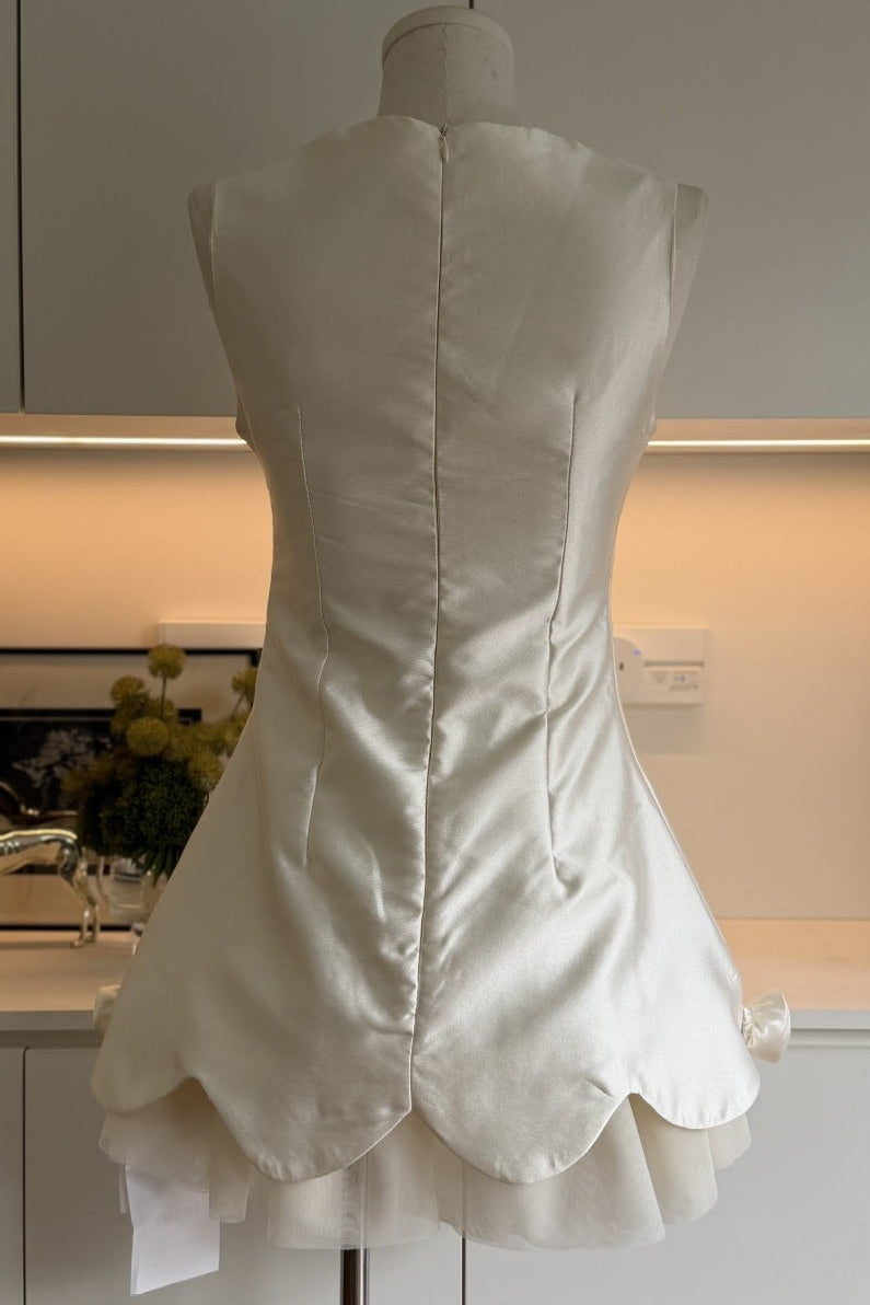 O1CN01KKHaI220M1qgDfzW8__2217545656834-0-cib WHITE MINI DRESS ROSE APPLIQUÉ BOW DETAIL COCKTAIL