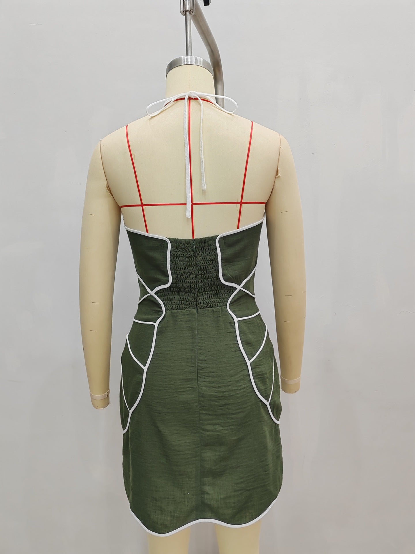 O1CN01MIPBV81zMCM9XZ8wZ__2217524266699-0-cib OLIVE HALTER SWEETHEART CONTRAST WHITE PIPING BODYCON MINI DRESS