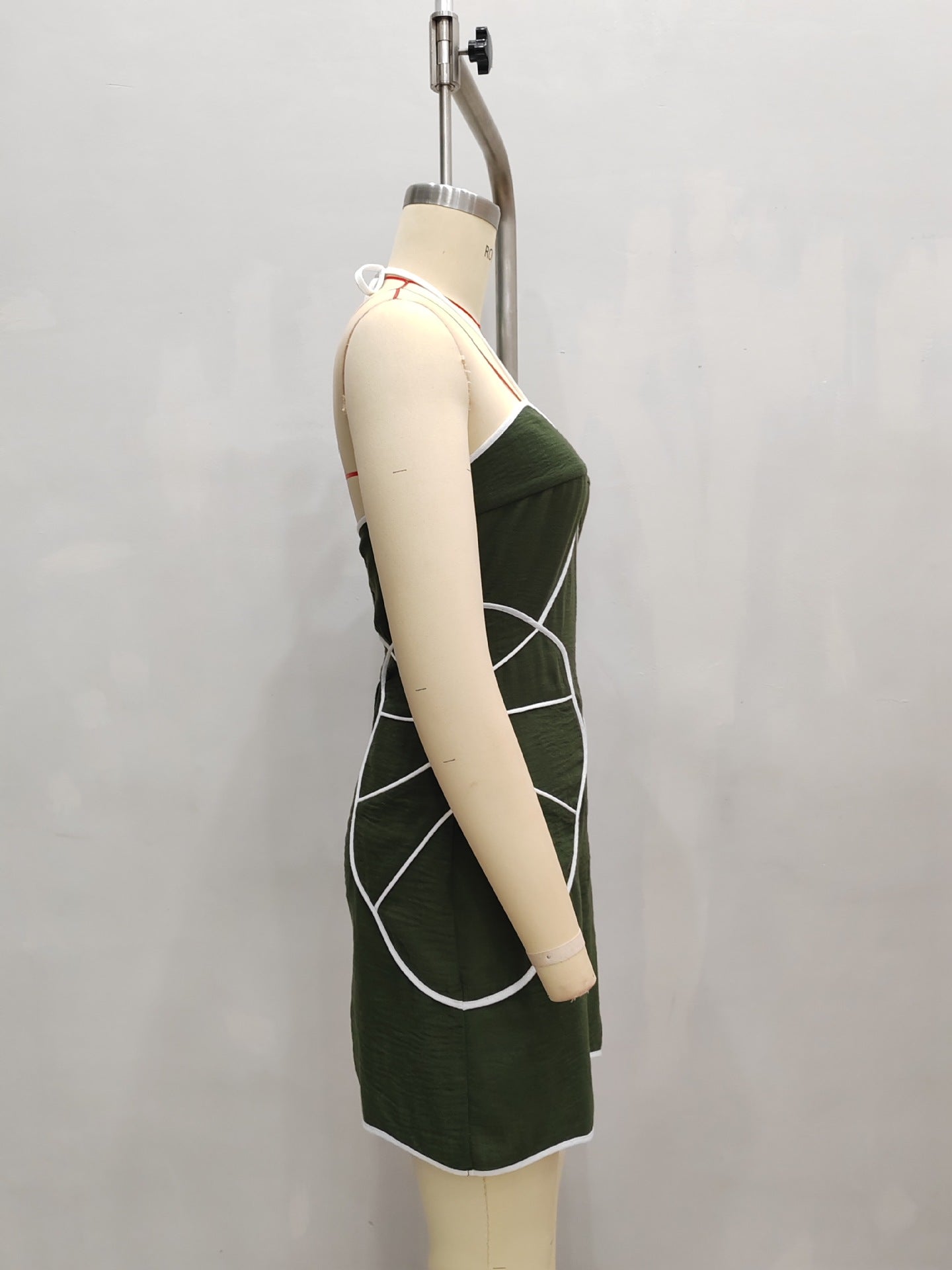 O1CN01O6SPOO1zMCM8Vwxat__2217524266699-0-cib OLIVE HALTER SWEETHEART CONTRAST WHITE PIPING BODYCON MINI DRESS