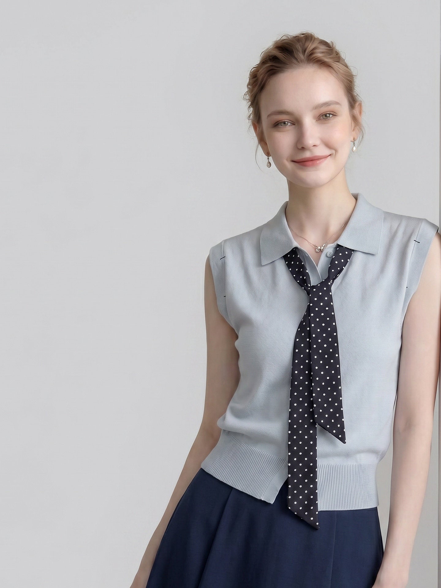 POLO SLEEVELESS KNIT TOP W/ POLKA DOT TIE