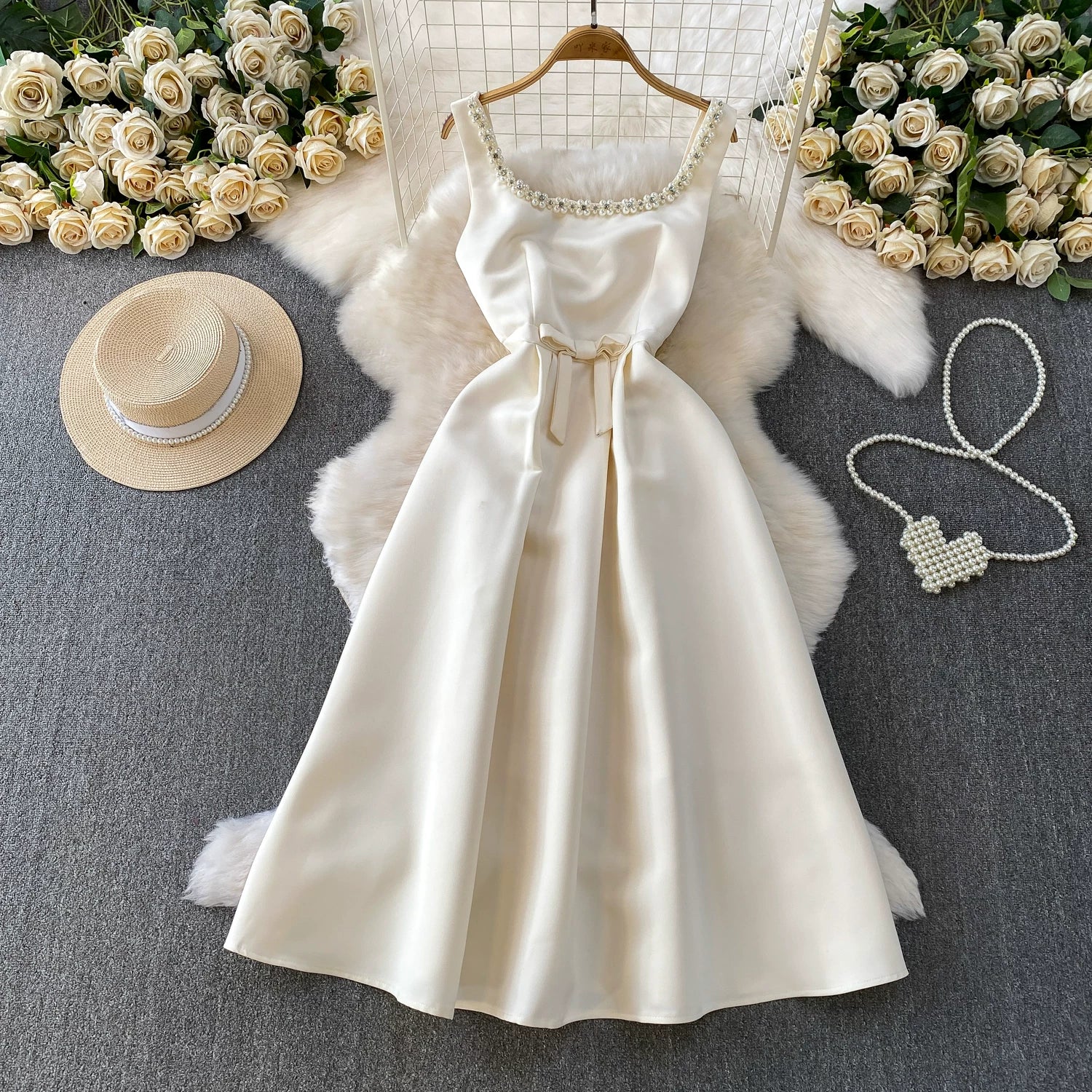 O1CN01RR5SDf1Q7X6iMKeQ8__490011929 CRYSTAL SQUARE NECK BOW WAIST A-LINE MIDI DRESS