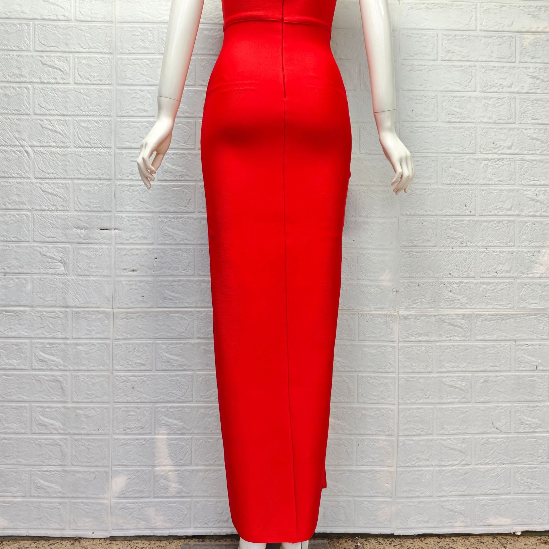 RED HEAVY CREPE COLUMN DRESS FOR EVENTS