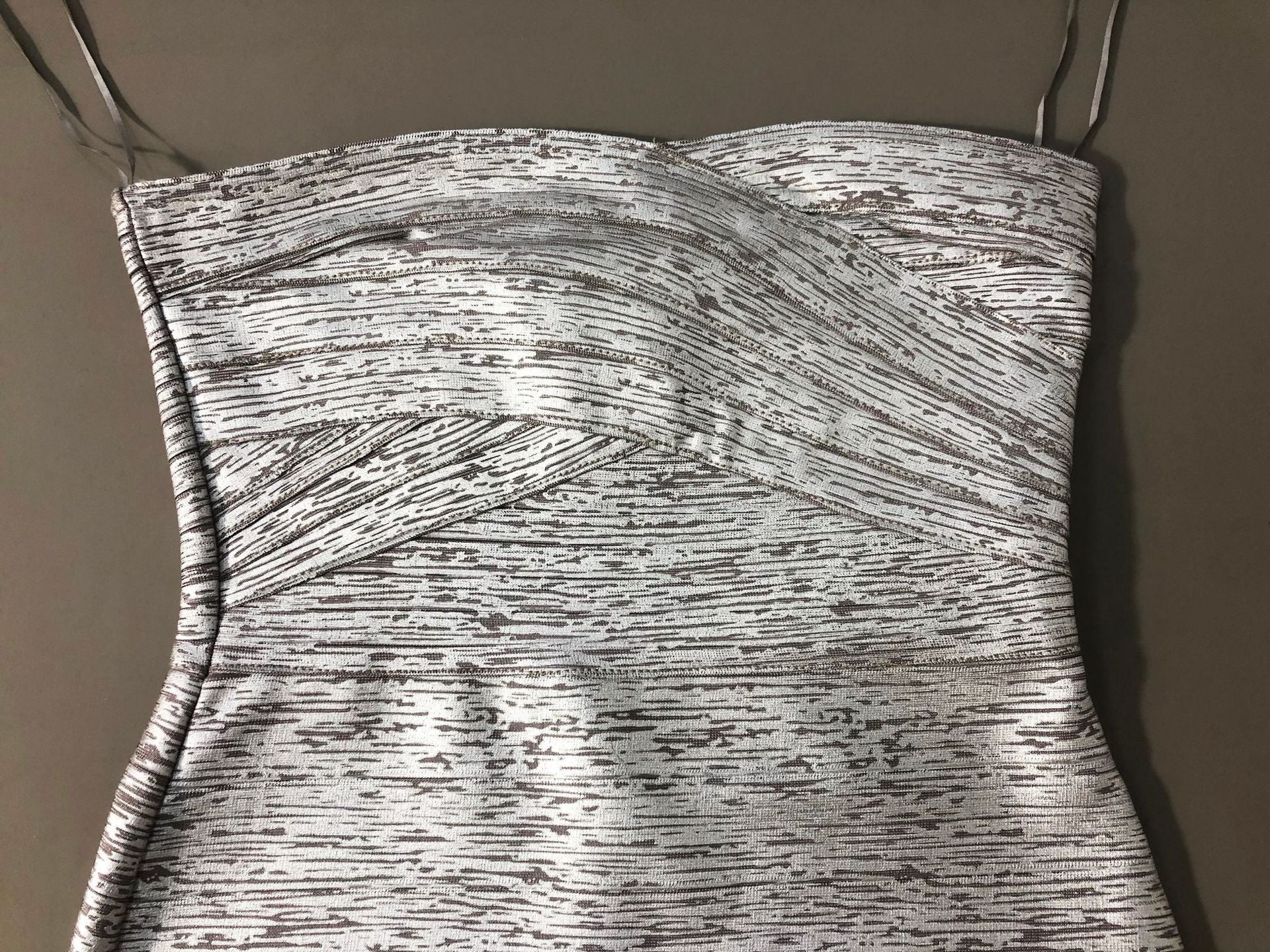 O1CN01SvP2bM1GaFq6l8mFZ__2201242570638-0-cib SILVER METALLIC BODYCON BANDAGE DRESS FOR NIGHT OUT