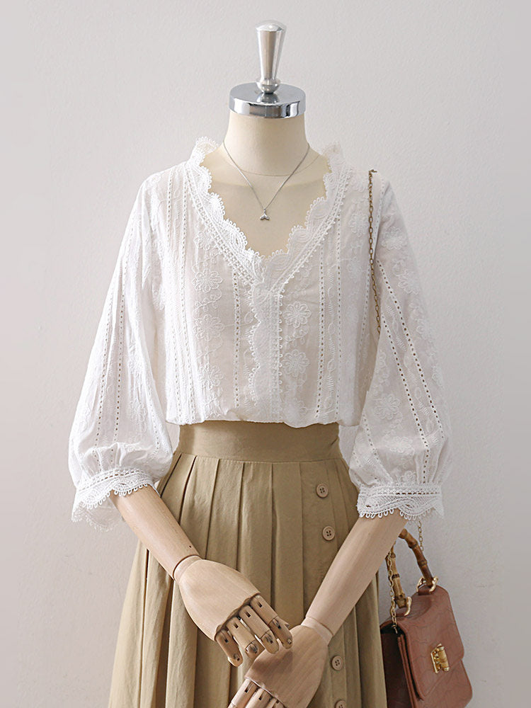 SCALLOPED LACE V-NECK FLORAL EMBROIDERY PUFF SLEEVE BLOUSE