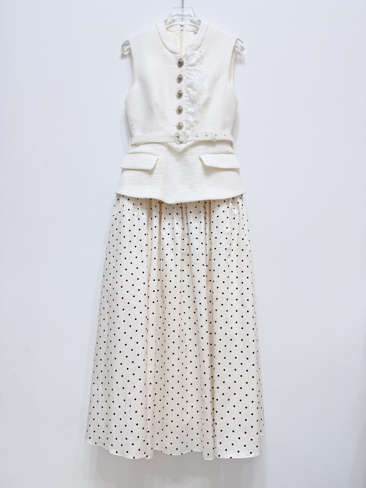 O1CN01WZea9b2860vPJ4Wgc__1943477882-0-cib SLEEVELESS TEXTURED VEST & POLKA-DOT MIDI SKIRT SET