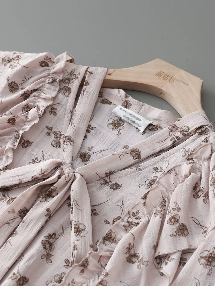 O1CN01YGJYEZ1fP8SxeHkCU__163593998 V-NECK BOW RUFFLE FLORAL PUFF-SLEEVE BLOUSE