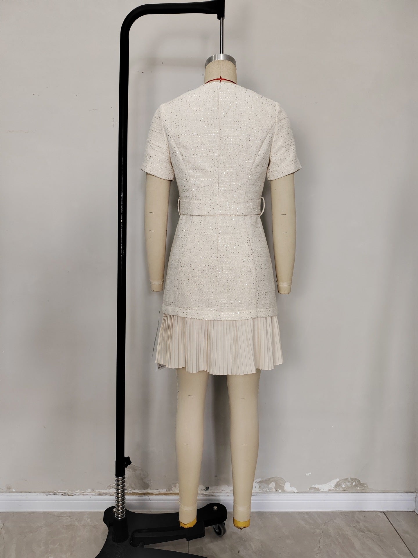 O1CN01YWsGBm1zMCJ7DHmHW__2217524266699-0-cib CREAM SPARKLY TWEED BELTED PLEATED MINI DRESS