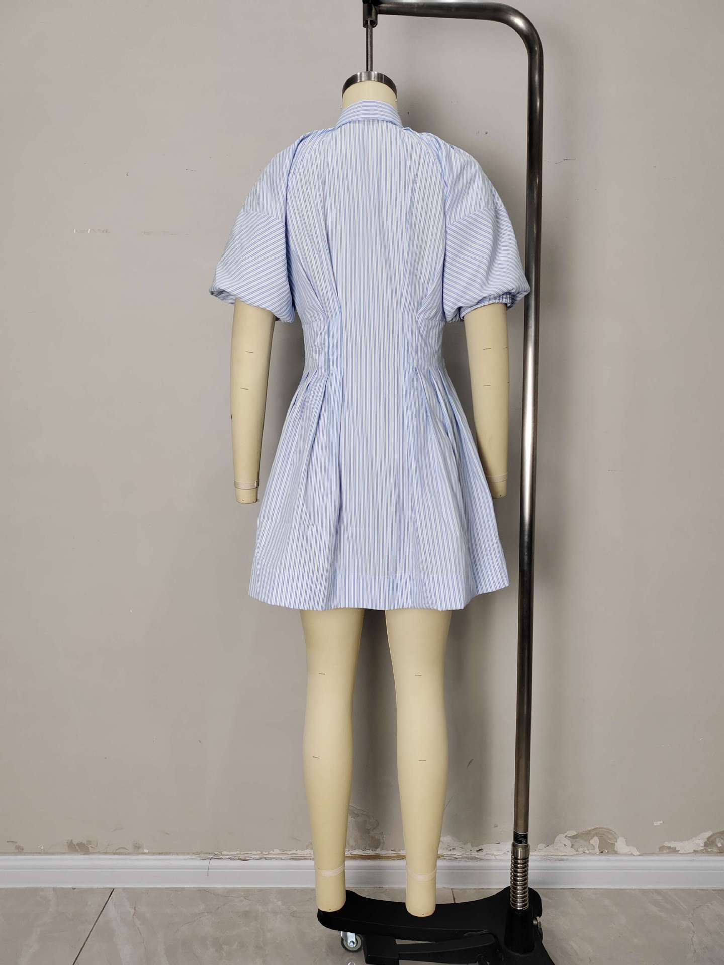 O1CN01Z1Z3921zMCIV13EDt__2217524266699-0-cib BLUE STRIPE COLLARED PUFF SLEEVE MINI SHIRT DRESS