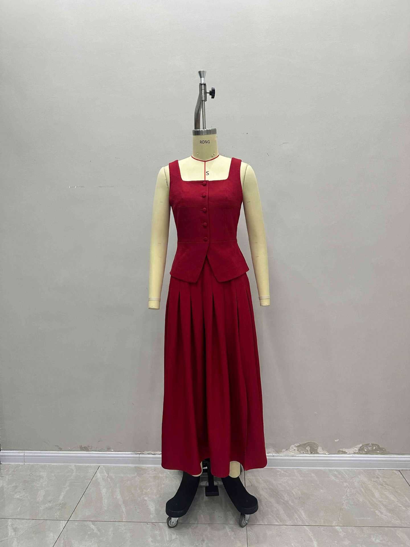 O1CN01ZGfJzB1zMCITKWtQV__2217524266699-0-cib BURGUNDY SQUARE NECK VEST & SLIT MIDI SKIRT TWO-PIECE SET