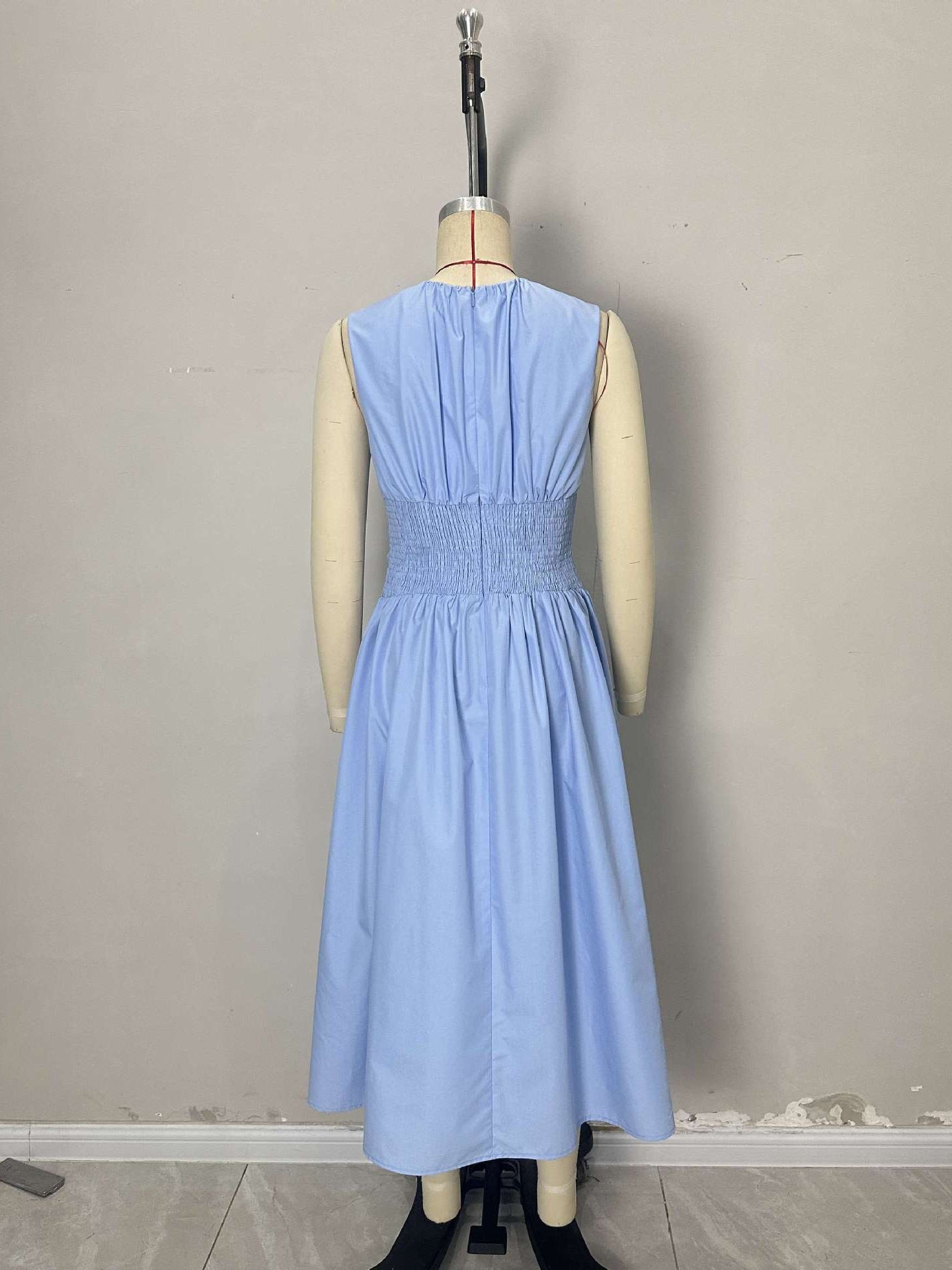 O1CN01ZgYTss1zMCJ0iU5IJ__2217524266699-0-cib LIGHT BLUE SLEEVELESS TWISTED WAIST MIDI DRESS SUMMER