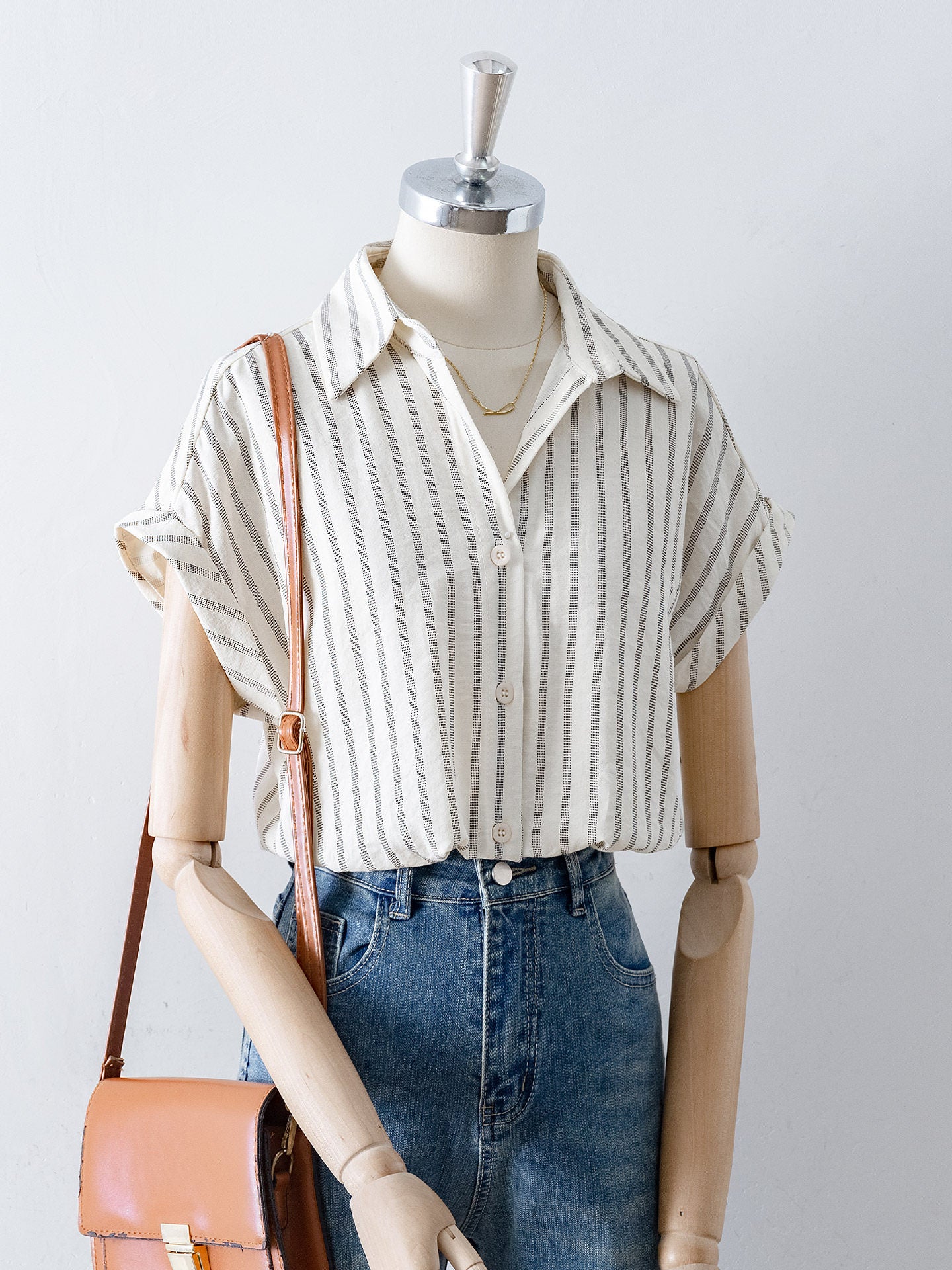 STRIPED POINT COLLAR ROLLED CAP SLEEVE LOOSE SHIRT