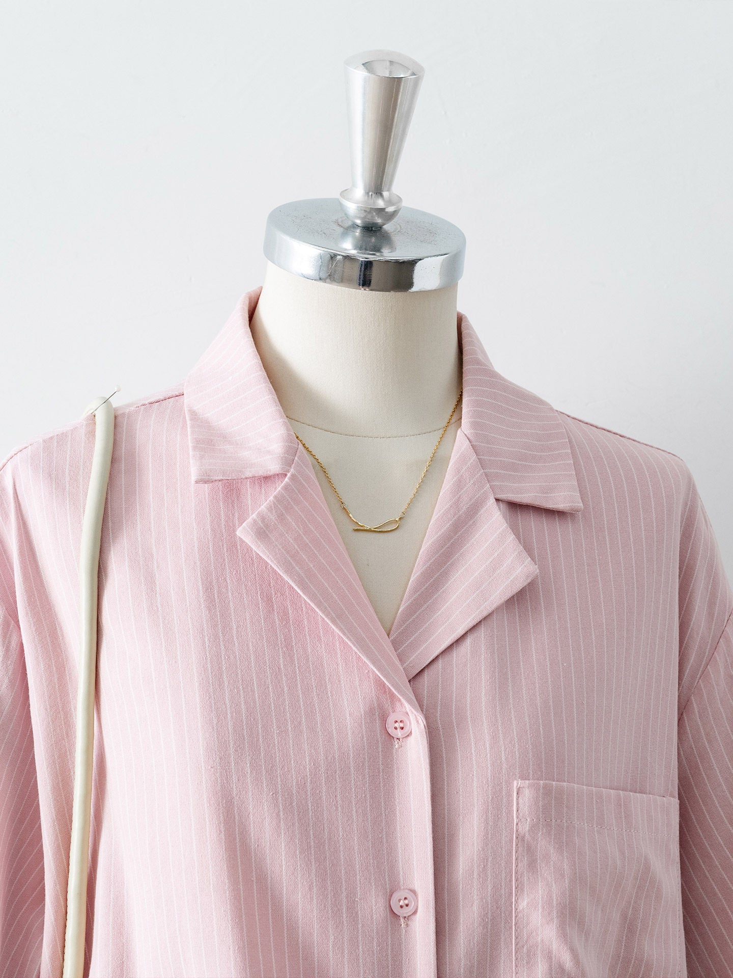O1CN01e6dJ2b1fP8XMKqXV5__163593998 STRIPED NOTCHED LAPEL SHIRT | LOOSE FIT OFFICE WEAR