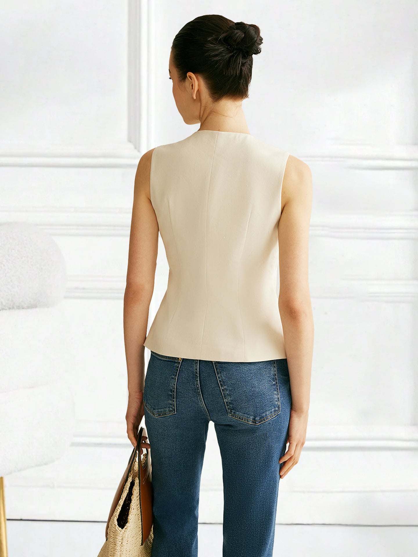 SLEEVELESS ROUND NECK BUTTON VEST FOR WEDDING