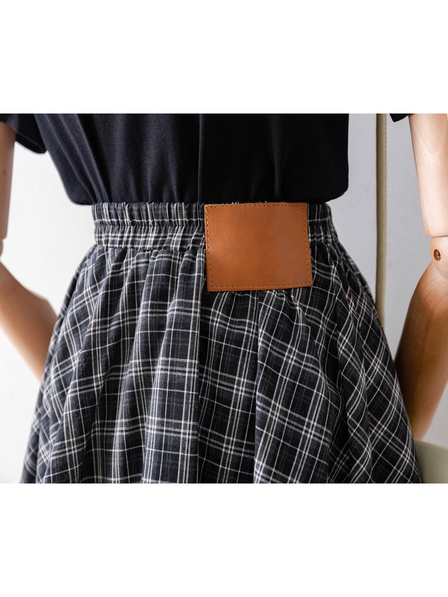 O1CN01i8XbOU1fP8X8a8ImO__163593998 BLACK WHITE PLAID WRAP SKIRT ASYMMETRICAL HEM