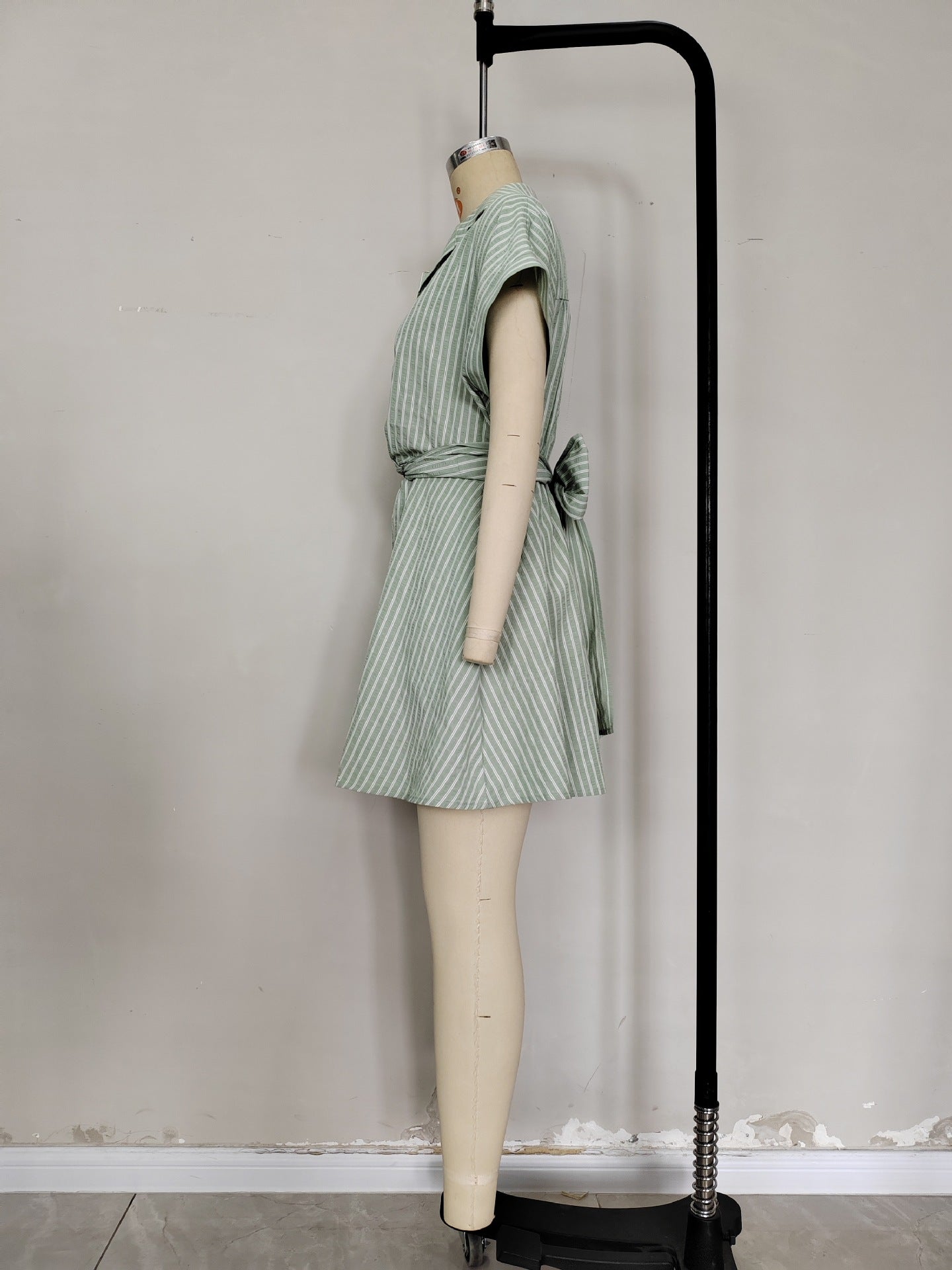 O1CN01iI2chl1zMCItWC7LW__2217524266699-0-cib MINT WHITE STRIPE COLLARED TWIST WAIST CUTOUT MINI SHIRT DRESS