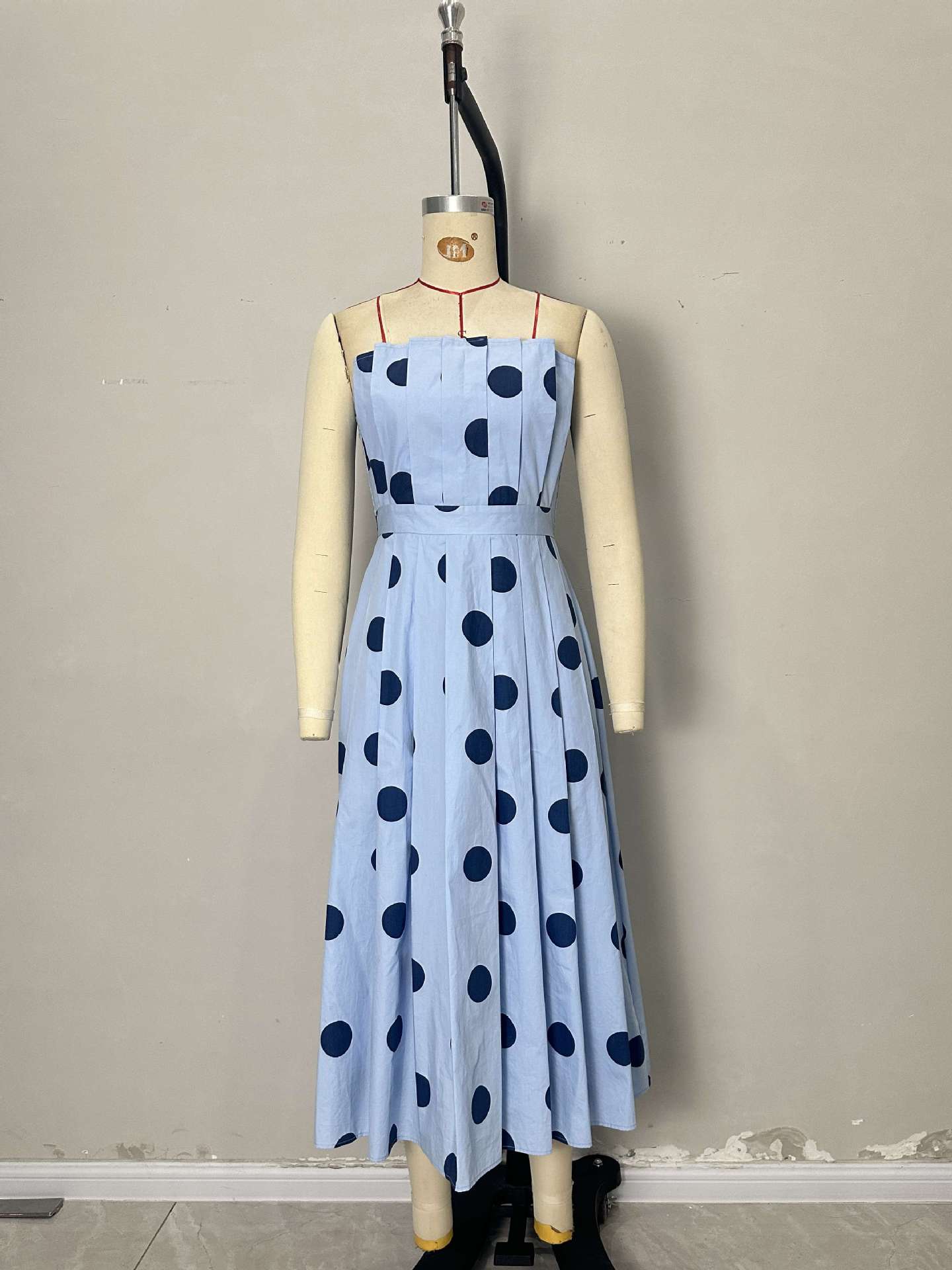 O1CN01iuAeAE1zMCIsL8H51__2217524266699-0-cib LIGHT BLUE POLKA DOT STRAPLESS MIDI SWING DRESS VINTAGE HOLIDAY