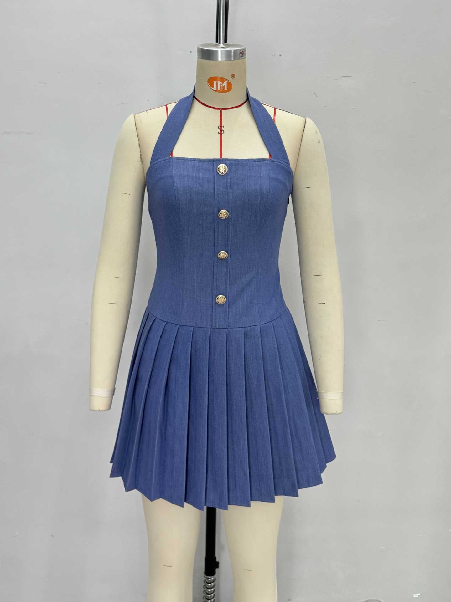O1CN01iwNCcR1zMCIUFCU6a__2217524266699-0-cib LIGHT DENIM HALTER SQUARE NECK GOLD BUTTON PLEATED MINI DRESS