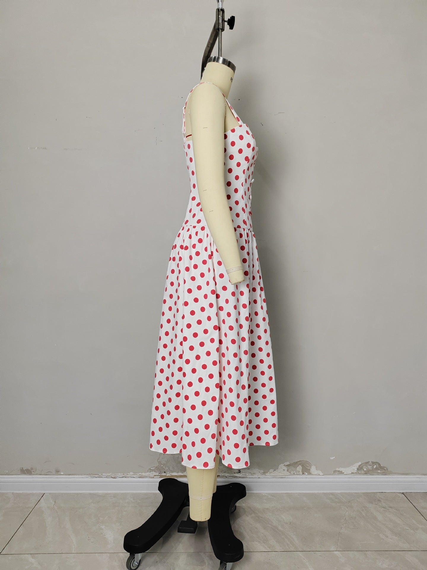 O1CN01ndRCKm1zMCIvxz54m__2217524266699-0-cib CREAM RED POLKA DOT FLARED MIDI BUTTON FRONT DRESS